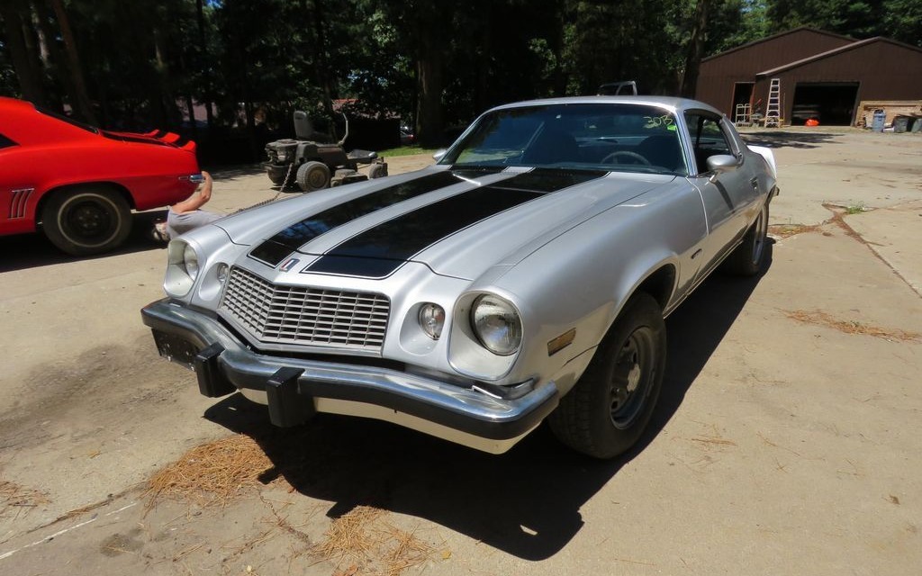 This Man Is Selling 93 Vintage Muscle Cars Just Name Your Price 9 9