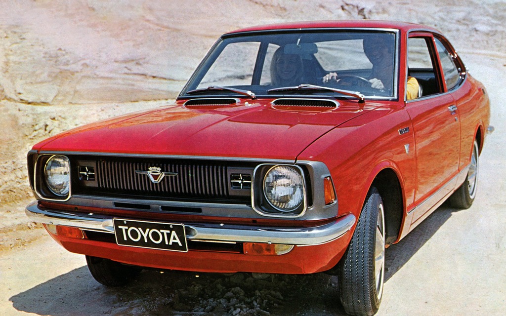 <p>Toyota Corolla<br>Second generation (1970-1973)</p>