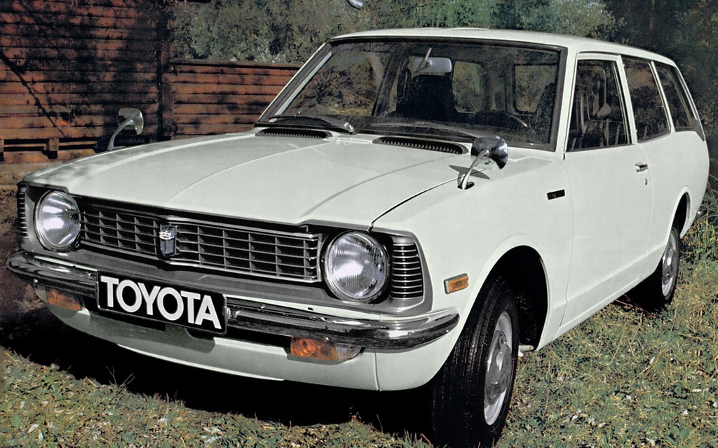 <p>Toyota Corolla<br>Second generation (1970-1973)</p>