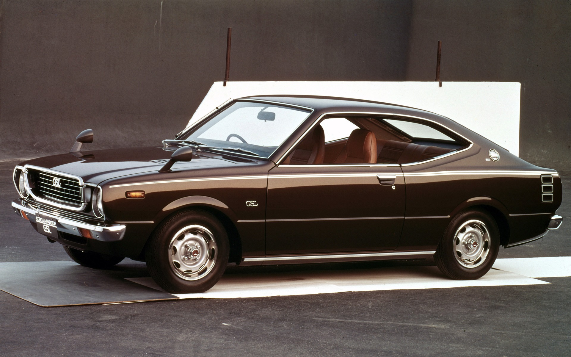 <p>Toyota Corolla<br>Third generation (1974-1978)</p>