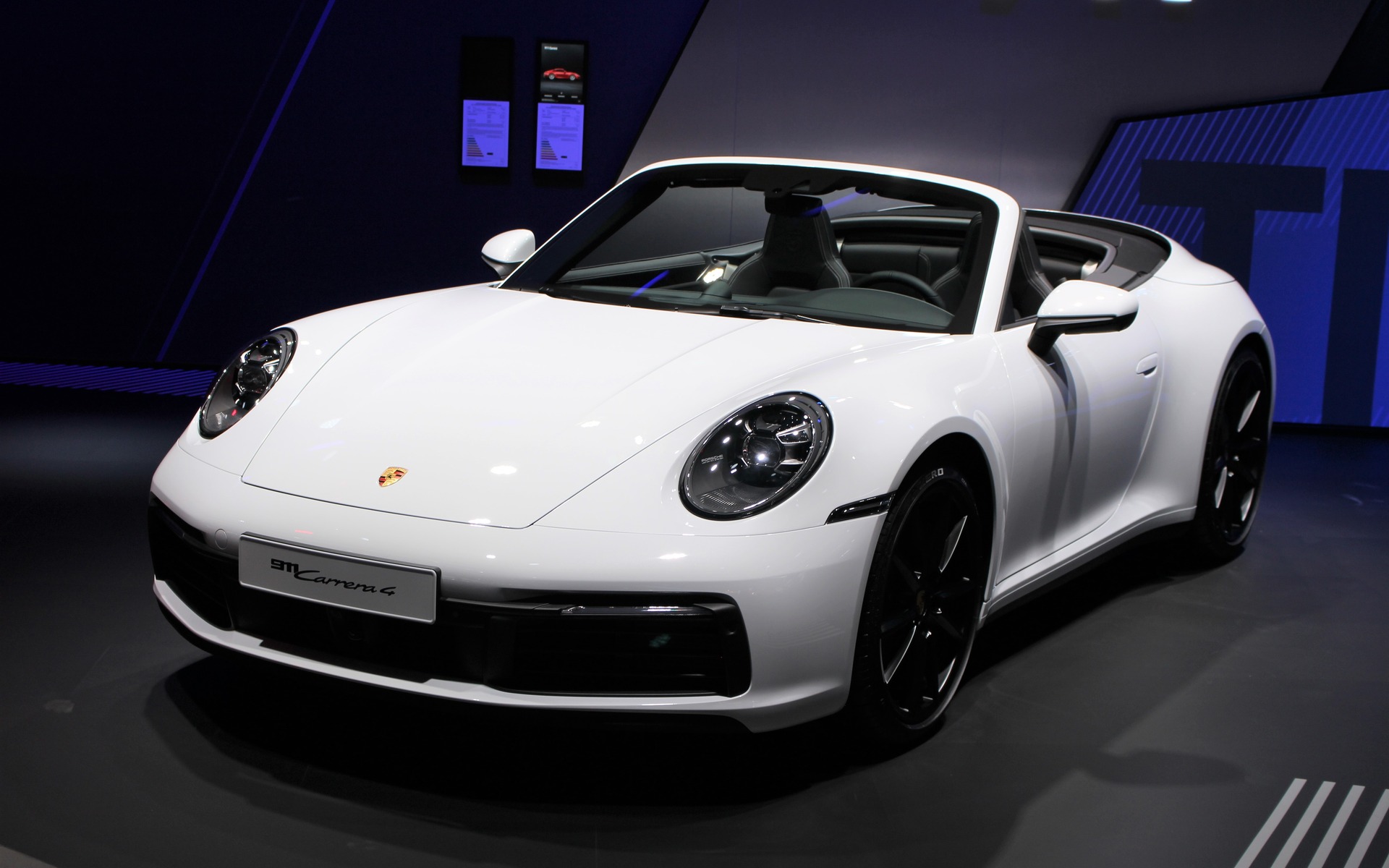 Porsche Unveils 911 Carrera 4 in Frankfurt - The Car Guide