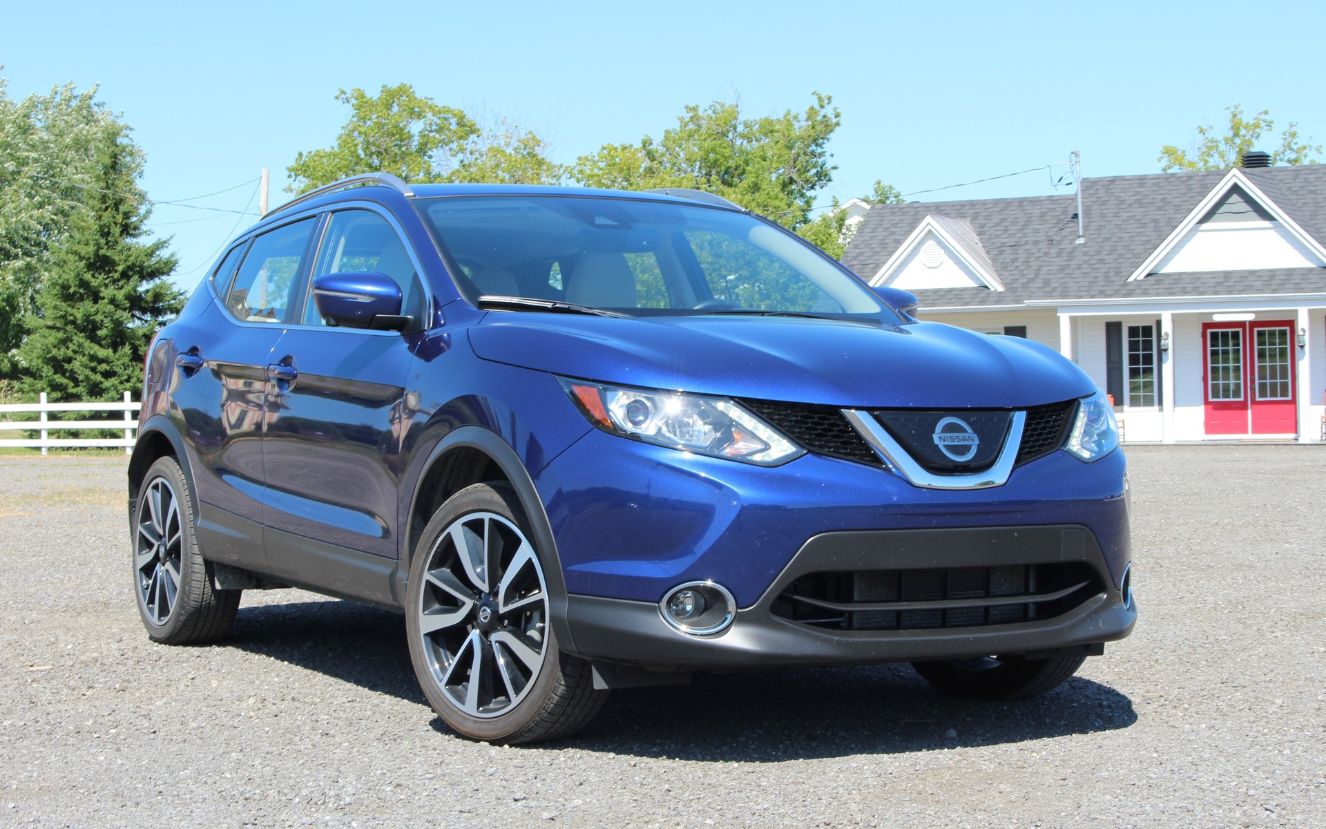 qashqai 2019 sv awd