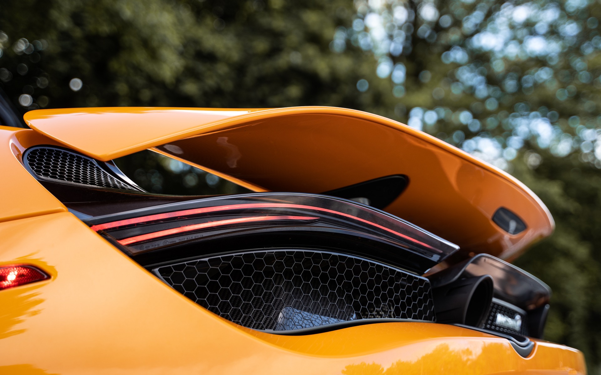 <p>McLaren 720S Spider 2019</p>