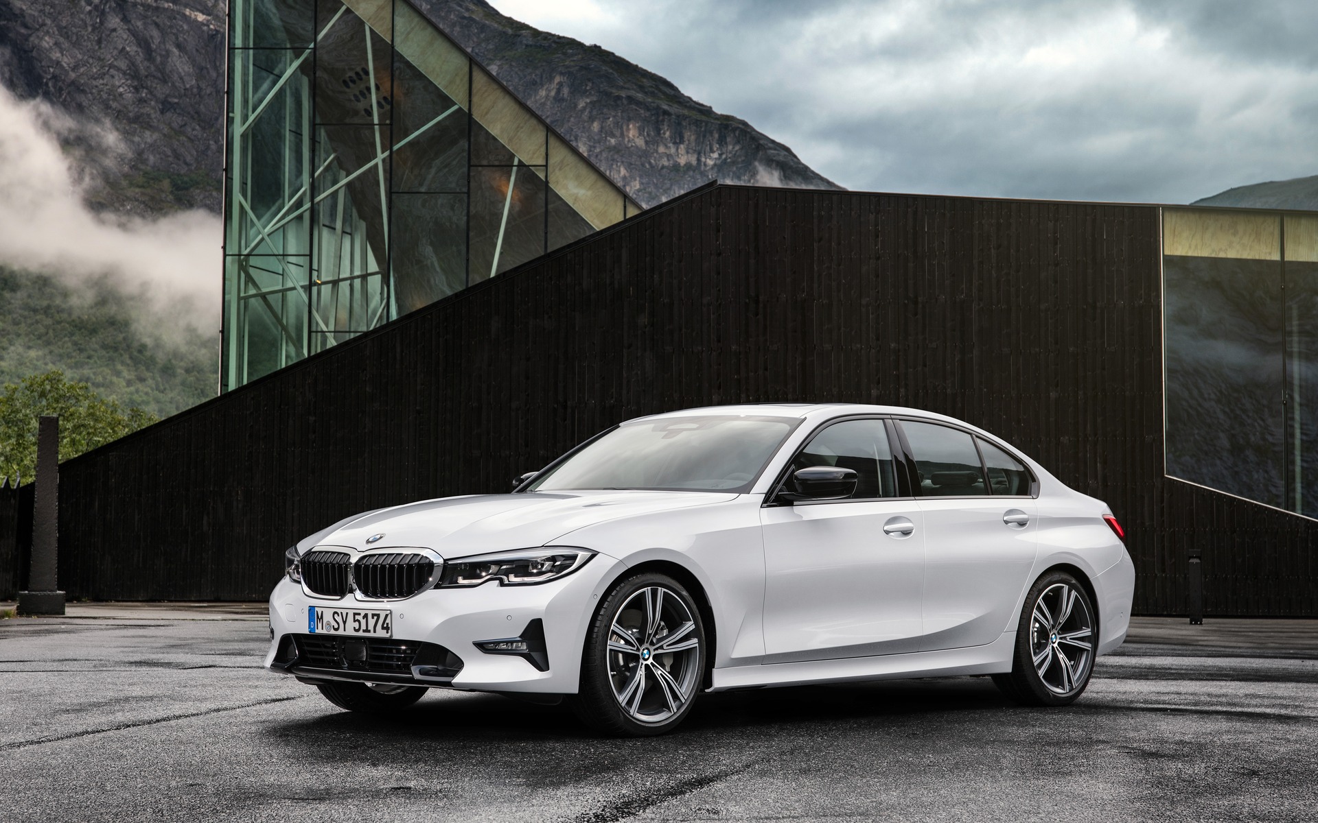 <p>BMW 3 Series<br>Seventh generation, G20 (2019-present)</p>