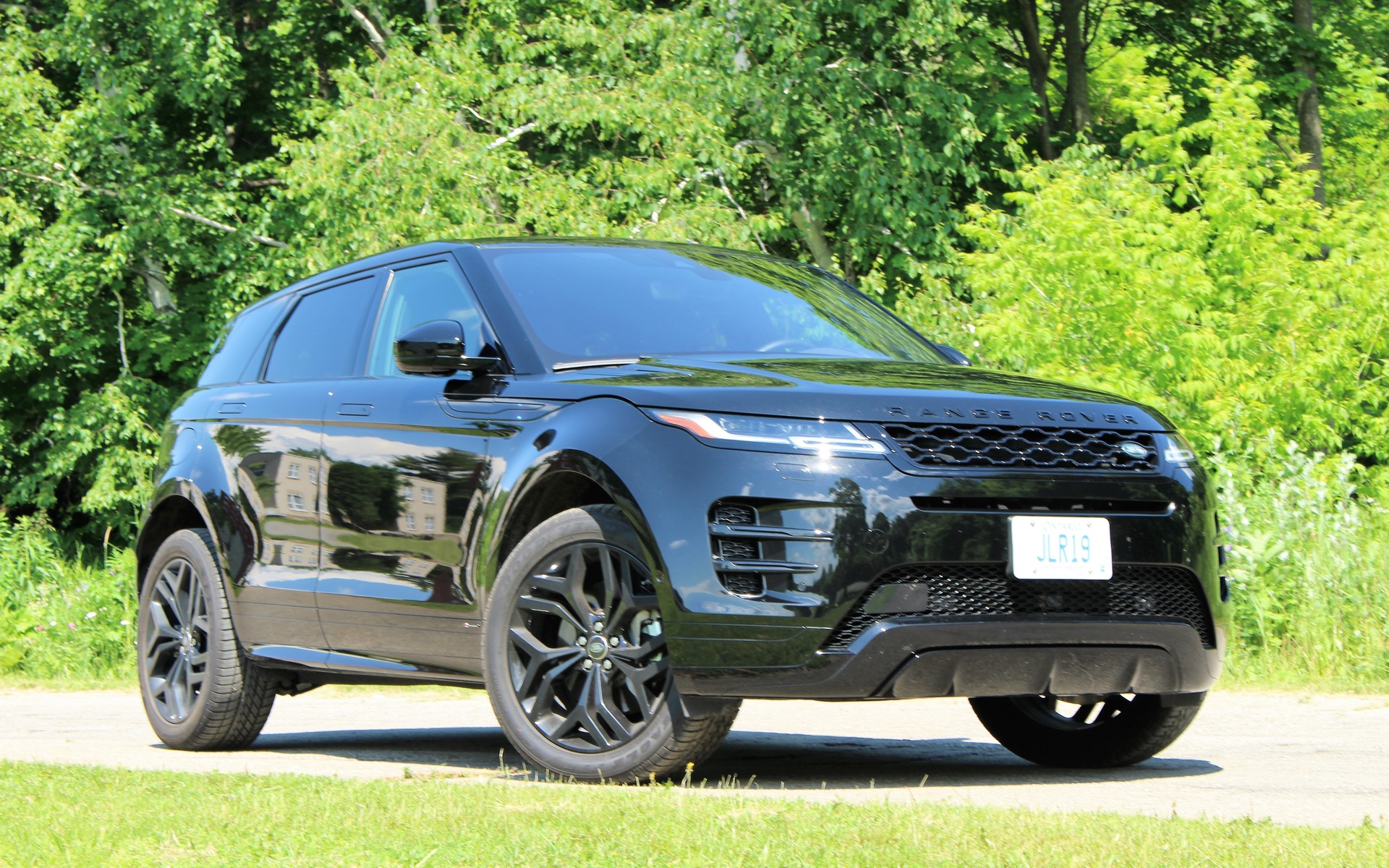 2020 Range Rover Evoque Debuts All-New Design, Mild-Hybrid Tech