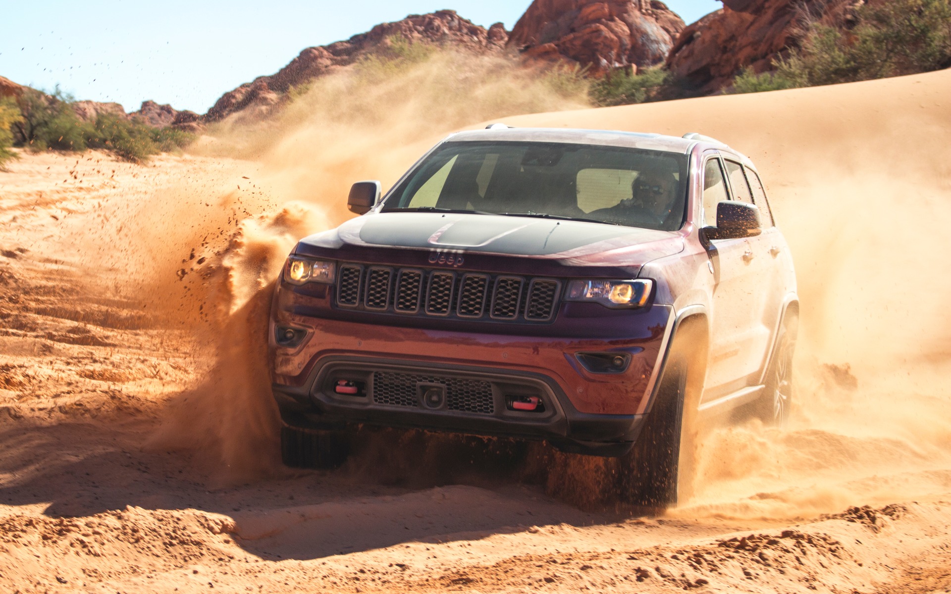 2021 Jeep Grand Cherokee Pictures