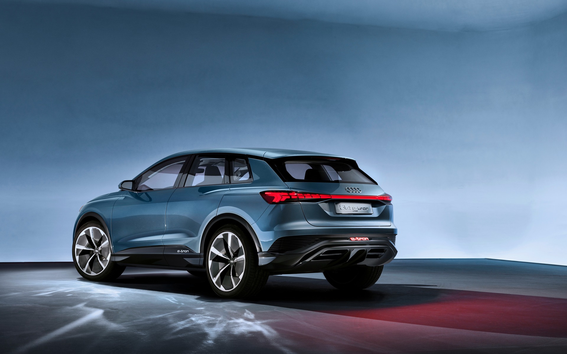 <p>Audi Q4 e-tron concept</p>