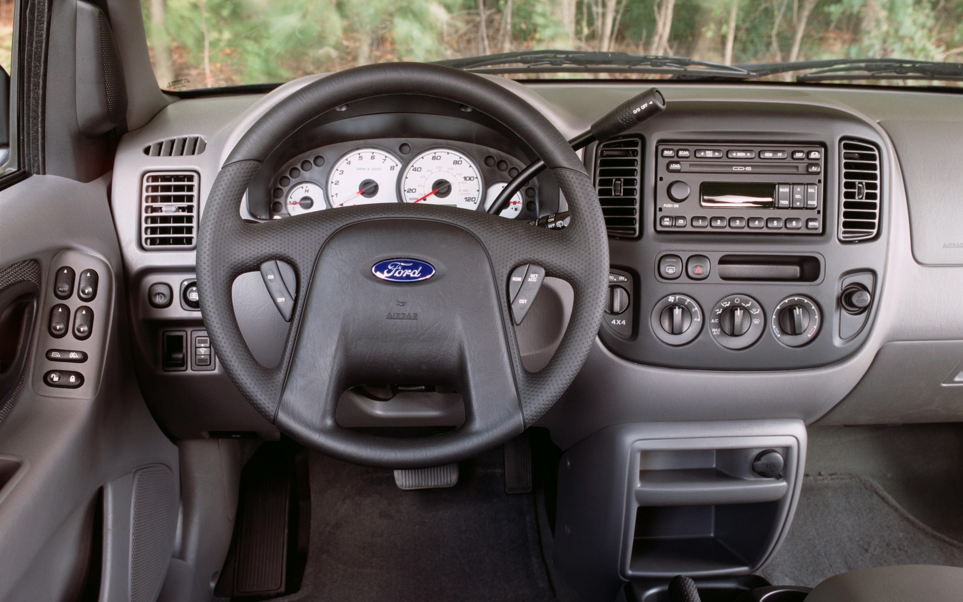 <p><strong>Ford Escape</strong><br>First generation (2001-2007)</p>