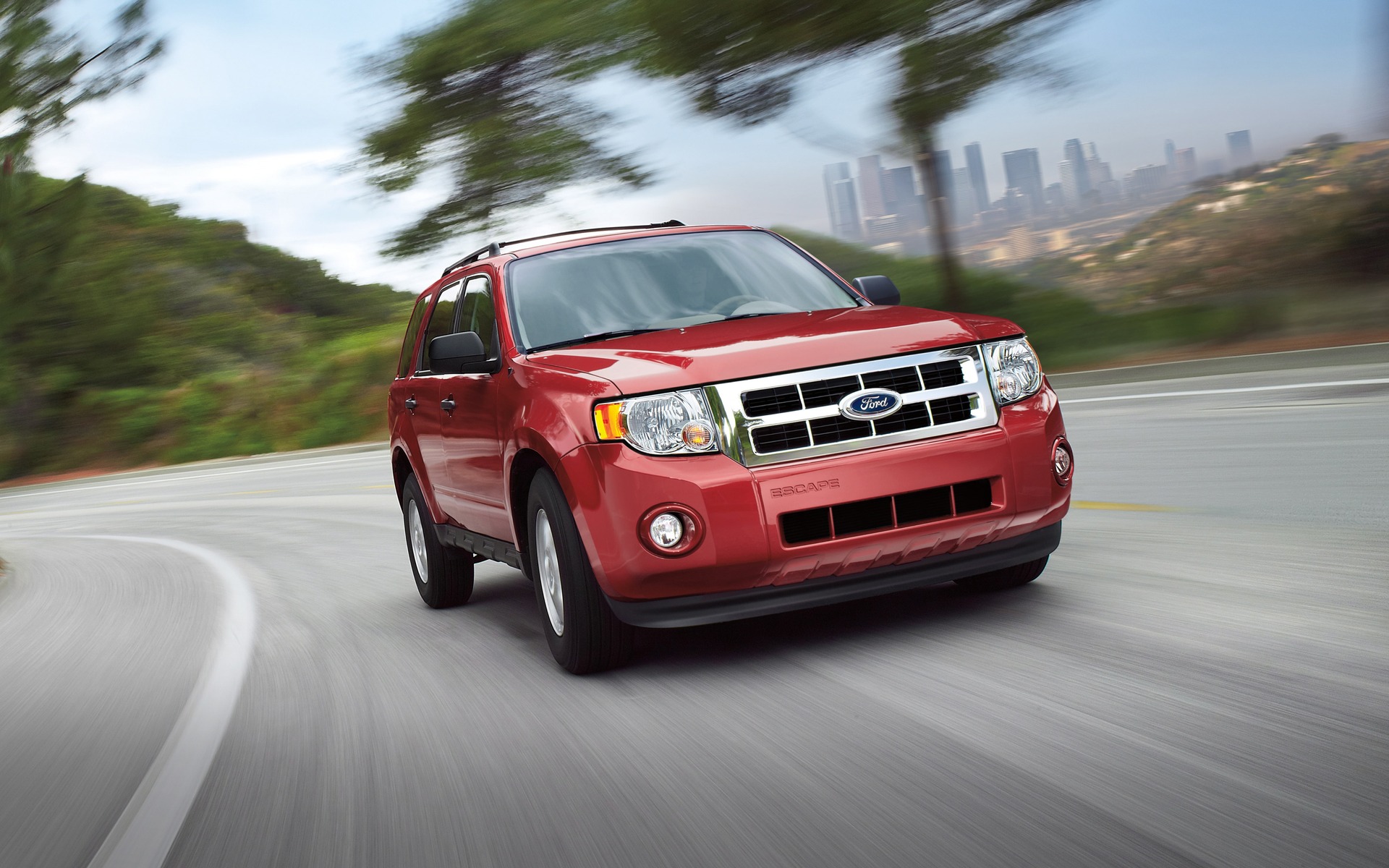 <p><strong>Ford Escape</strong><br> Second generation (2008-2012)</p>