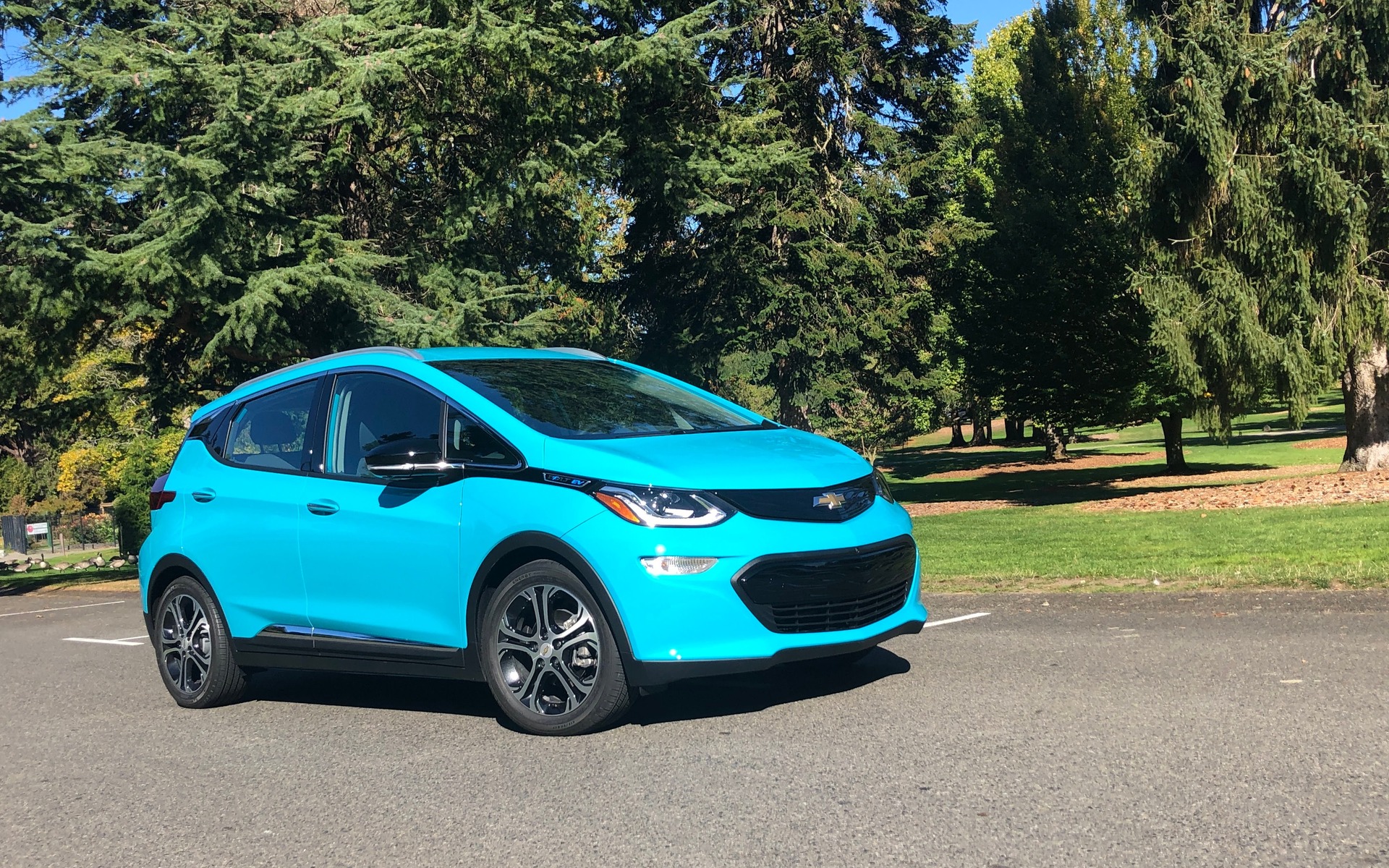 2020 chevy deals bolt ev range