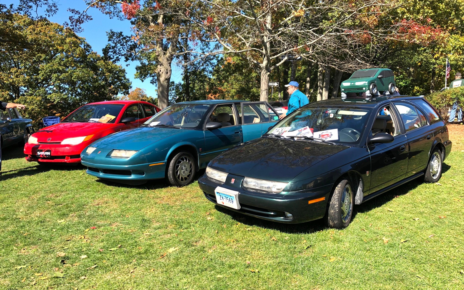 <p><strong>Saturn cars</strong></p>