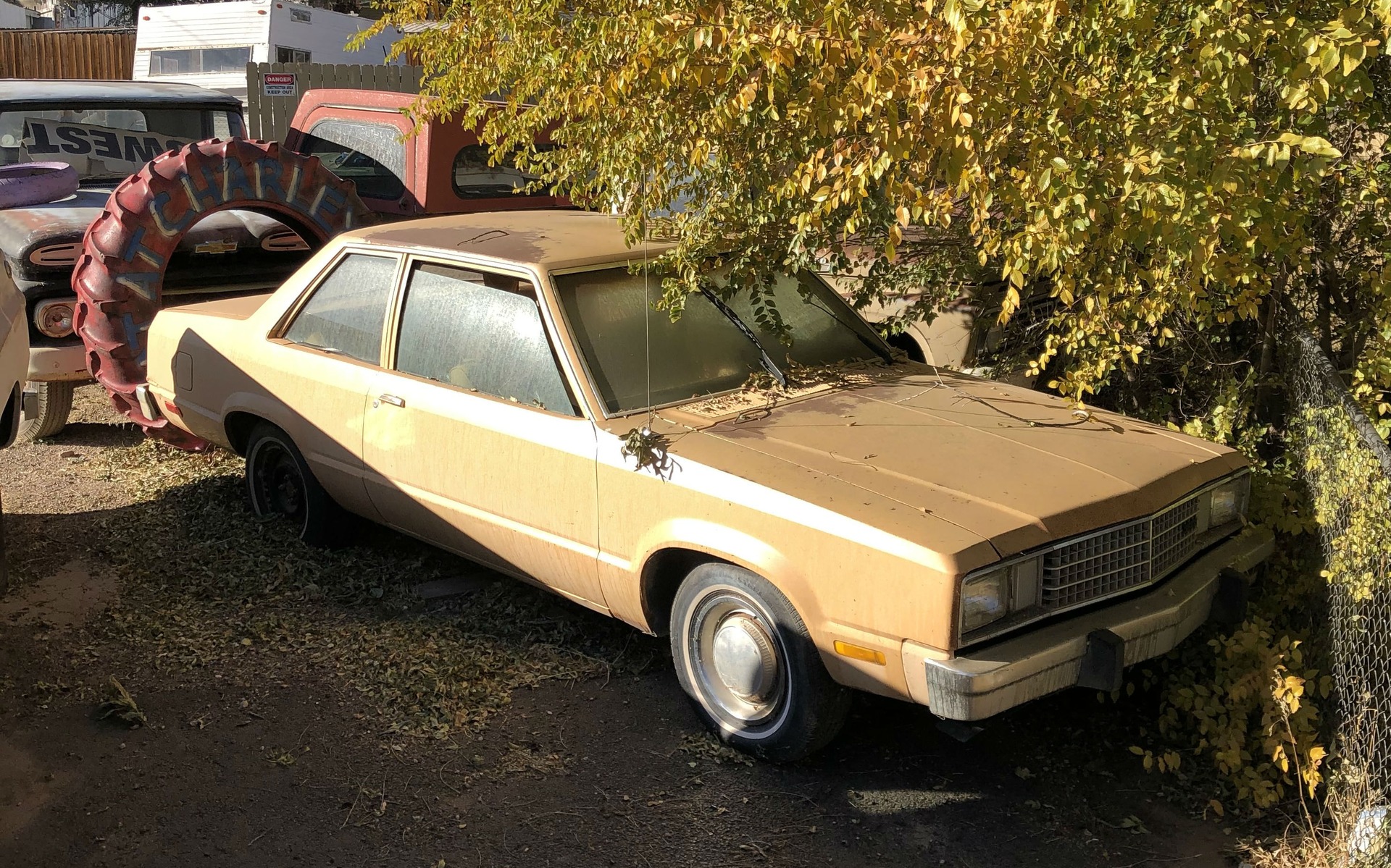 <p><strong>Ford Fairmont</strong></p>