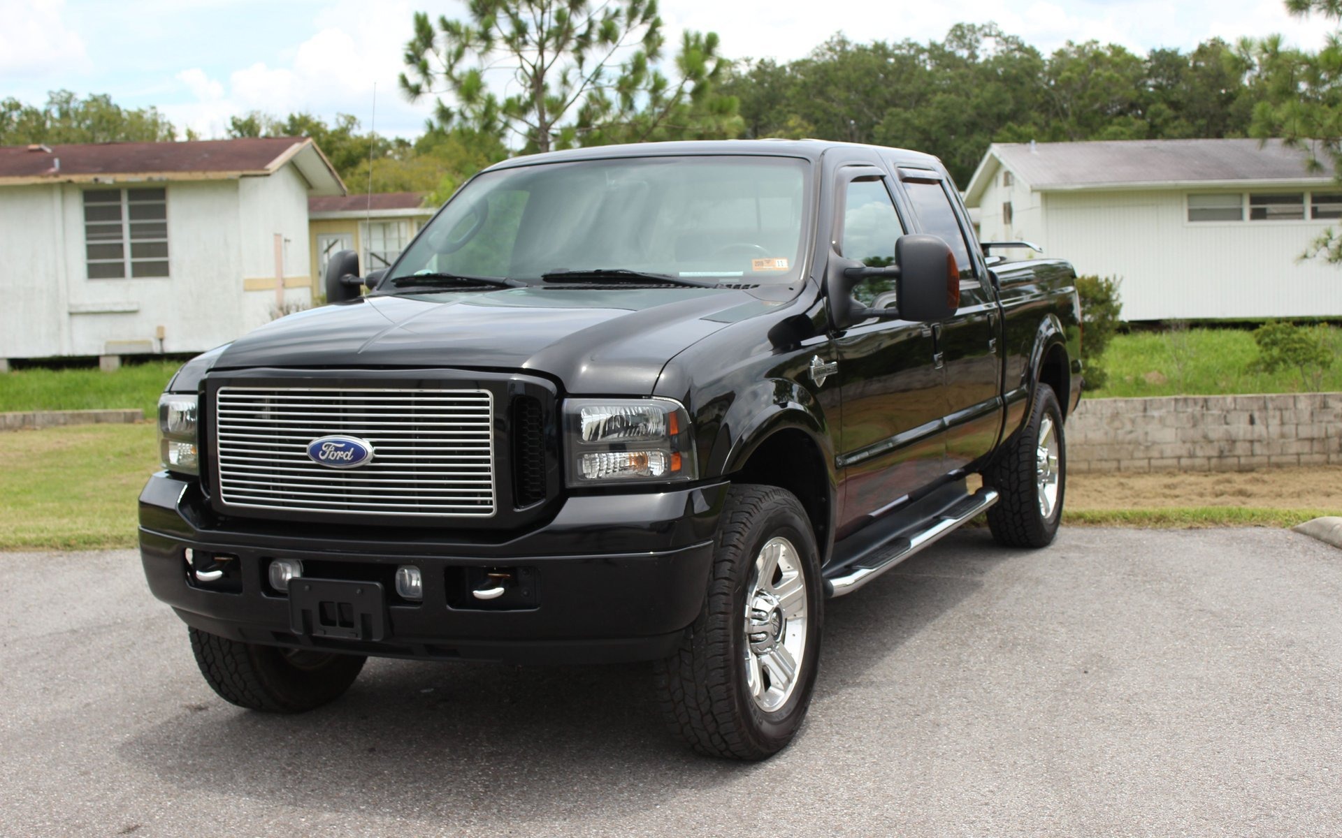 <p><strong>8. 2005 Ford F-250 4x4</strong></p>