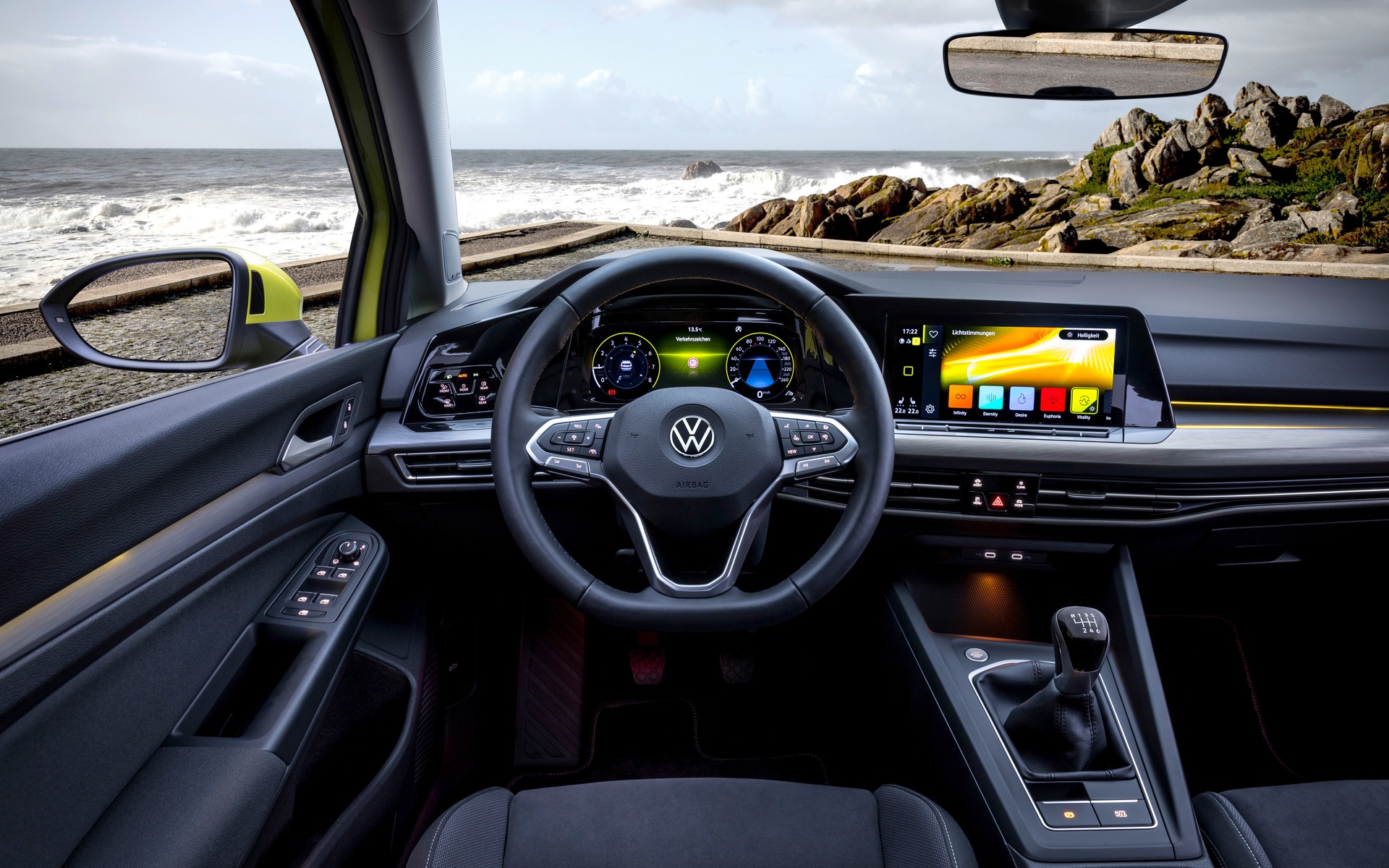 <p>Volkswagen Golf 2021</p>