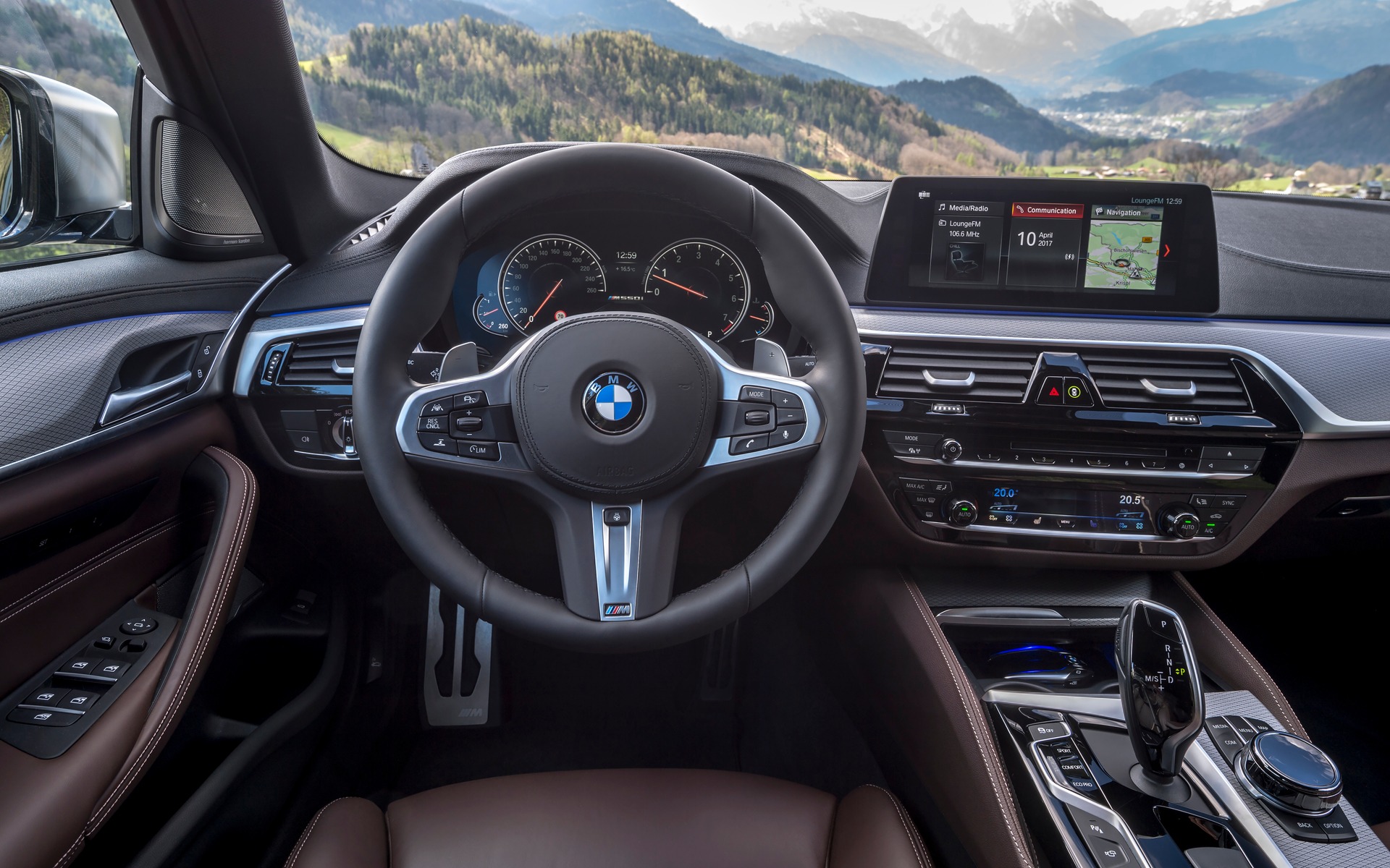 <p>BMW M550i xDrive 2020</p>