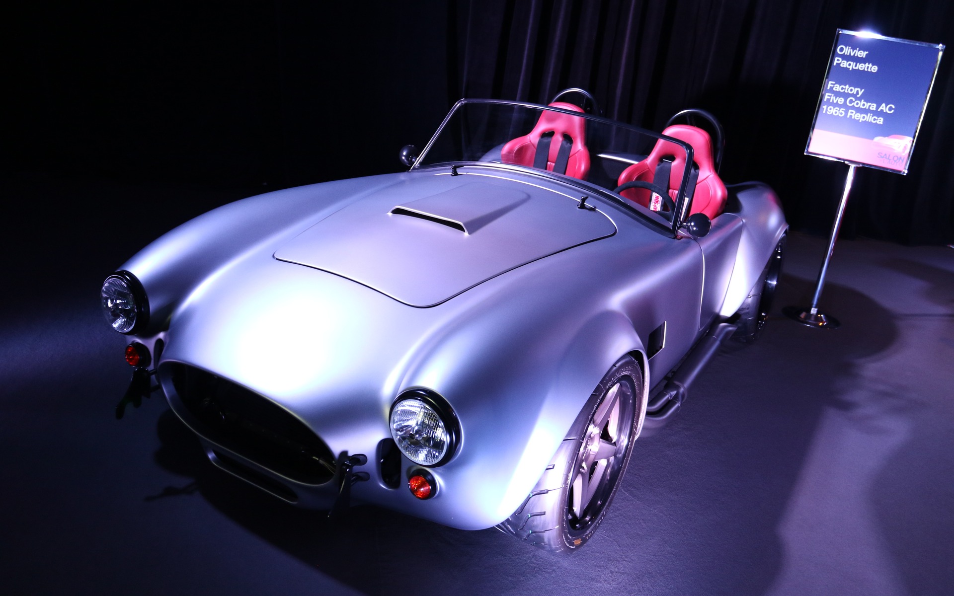 <p>AC Cobra 1965 (r&eacute;plique)</p>
