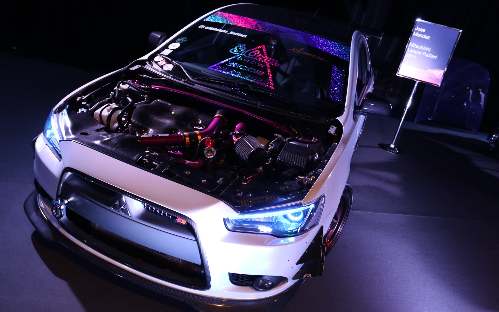 <p>Mitsubishi lancer Ralliart 2011</p>