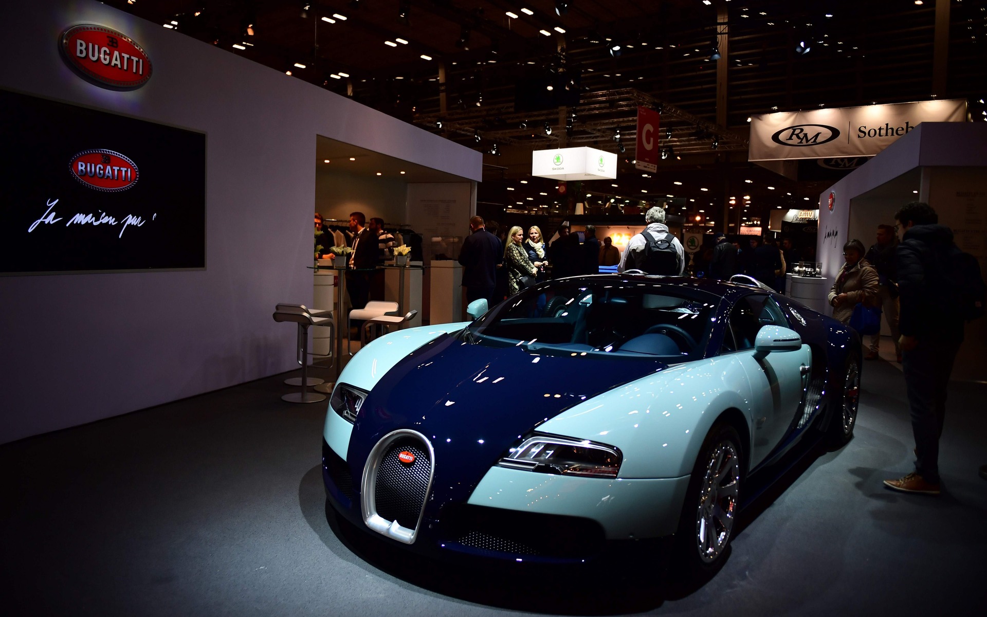 <p>Bugatti Veyron</p>
