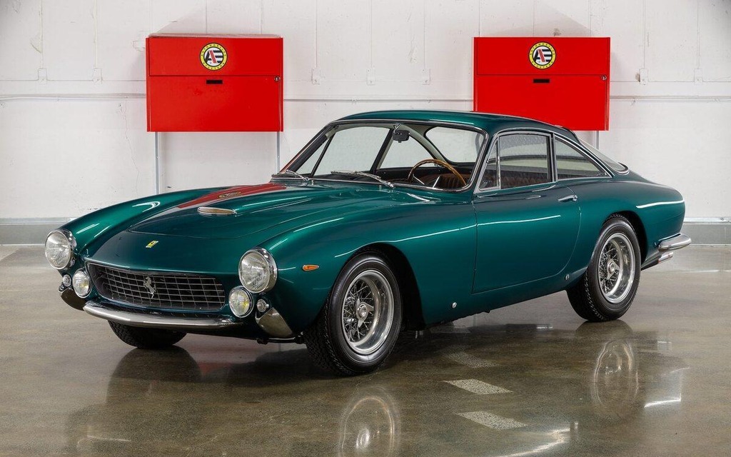 <p><strong>Ferrari 250 GT Lusso 1964</strong></p>