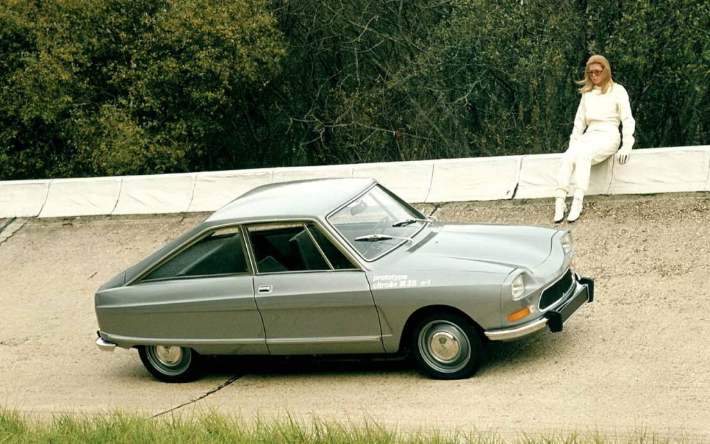 Citroën M35 et GS Birotor : il n’y a pas que Mazda qui a vendu du rotatif! 419275-citroen-m35-et-gs-birotor-il-n-y-a-pas-que-mazda-qui-a-vendu-du-rotatif