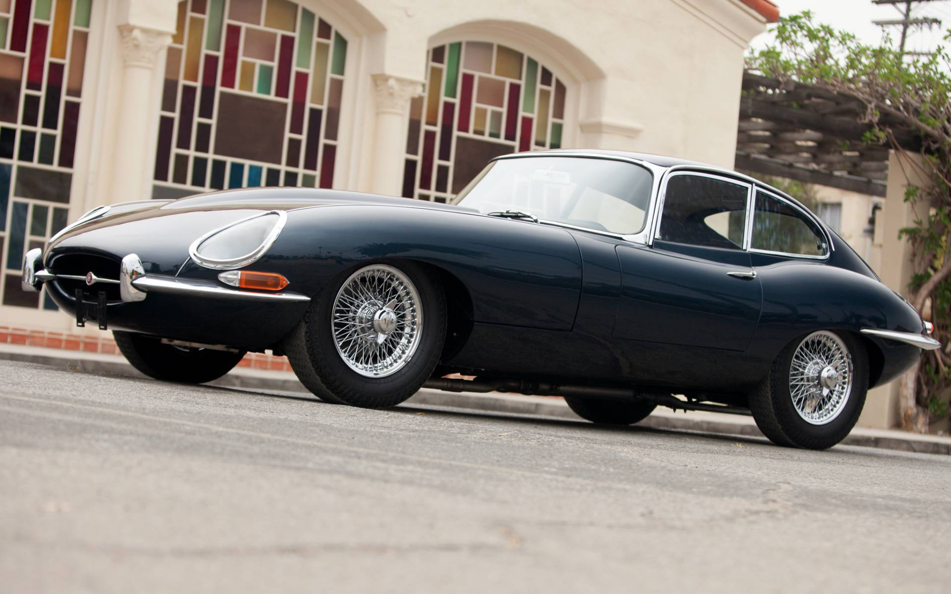 10 voitures marquantes des 75 ans de Jaguar 420864-10-voitures-marquantes-des-75-ans-de-jaguar