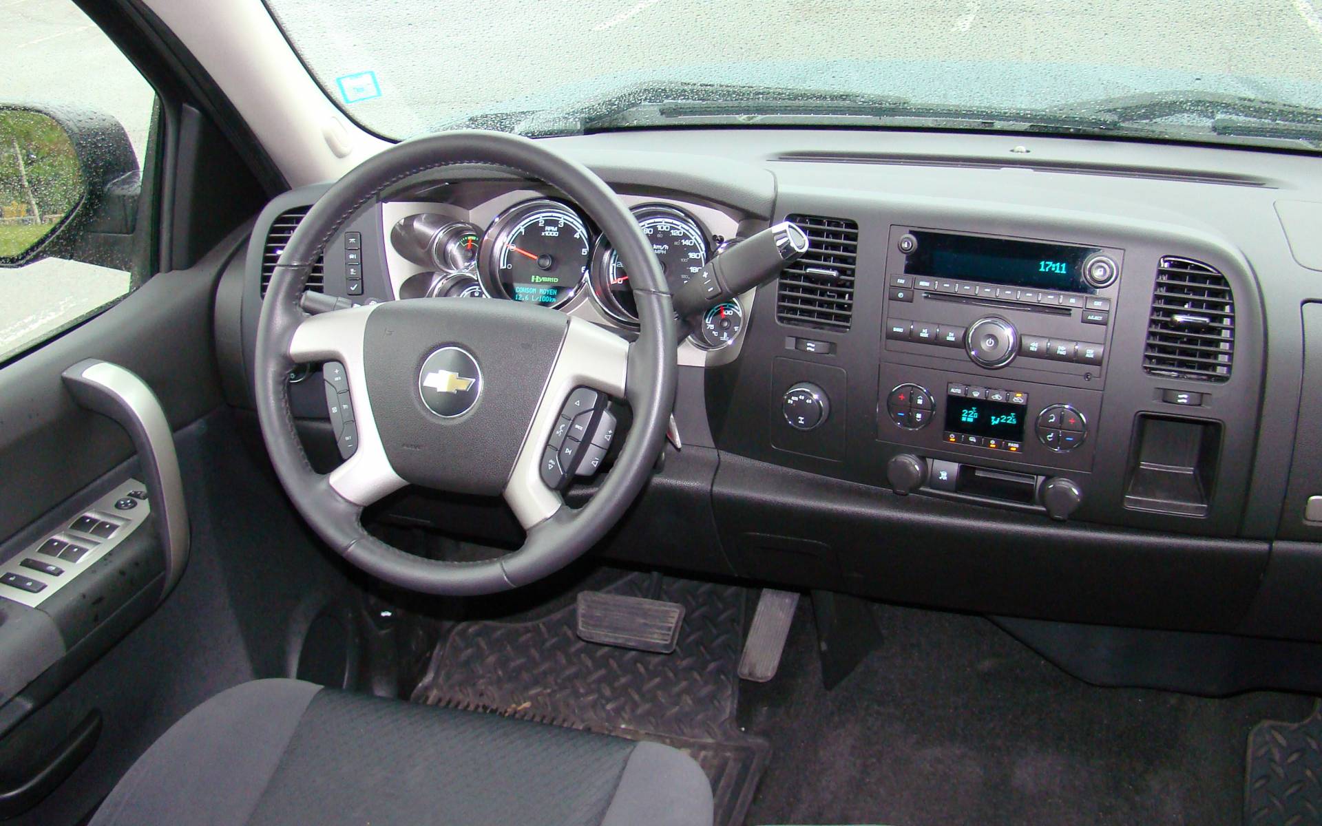 <p>Chevrolet Silverado Hybrid 2009</p>