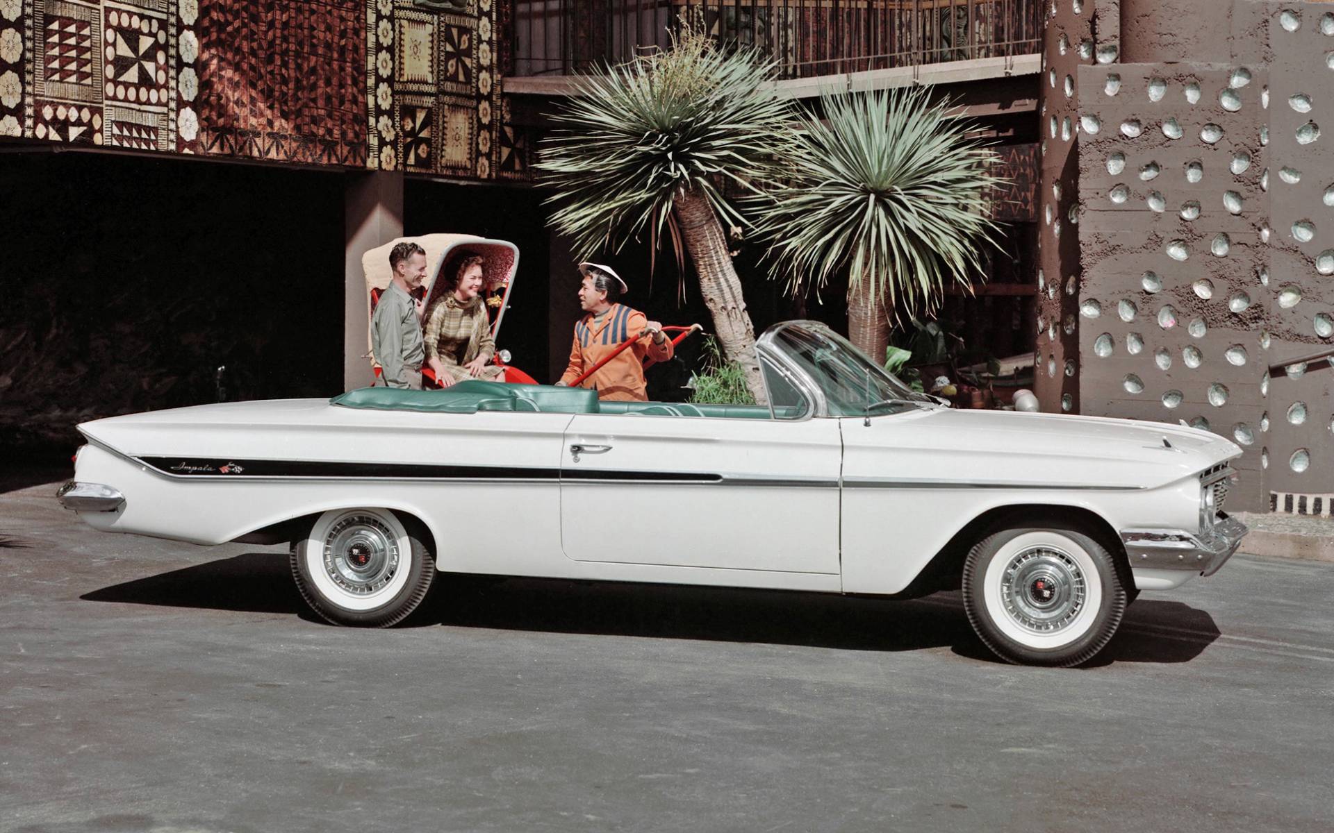 <p>Chevrolet Impala 1961 décapotable</p>
