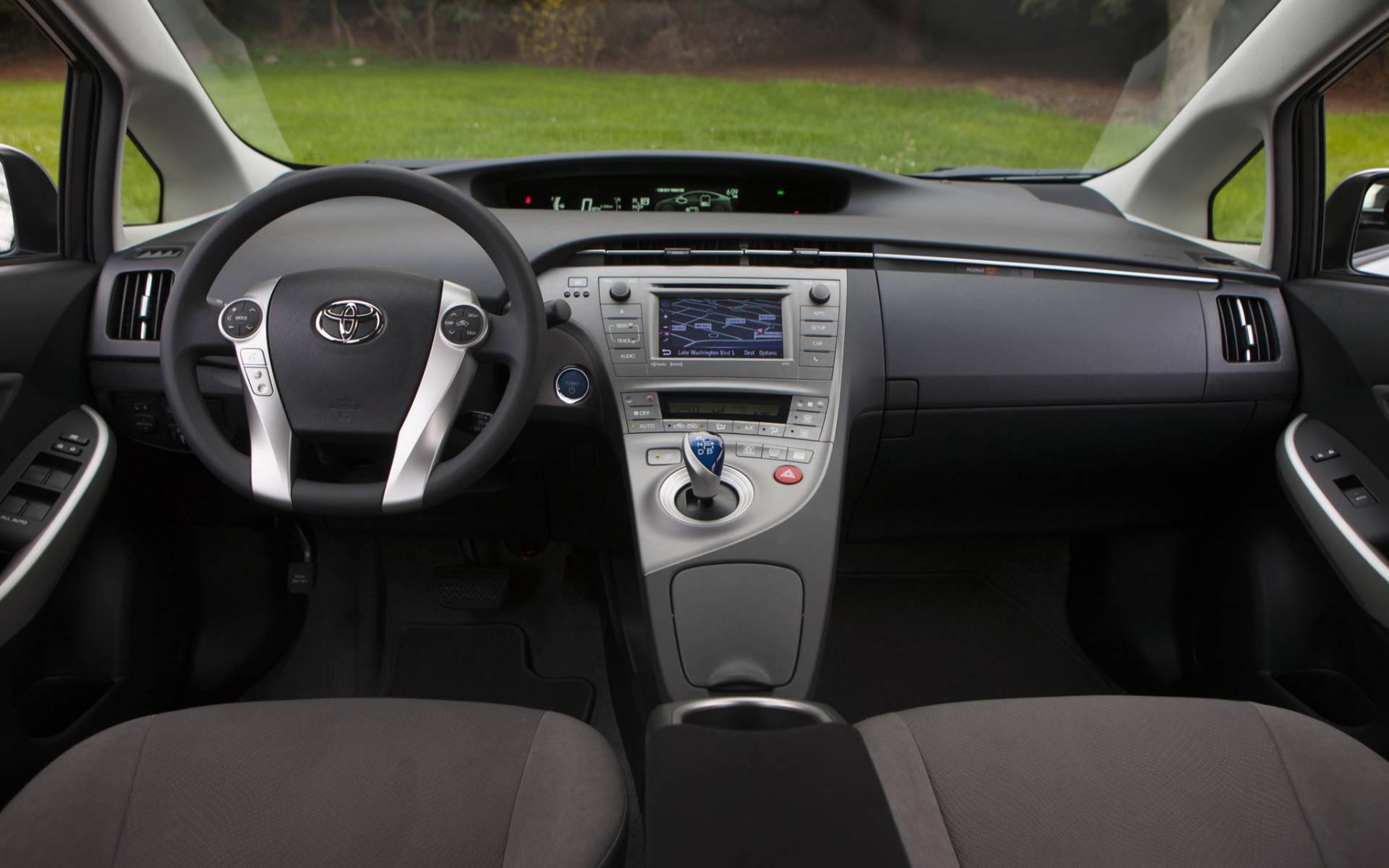<p><strong>Toyota Prius, 3e génération (2010-2015)</strong></p>