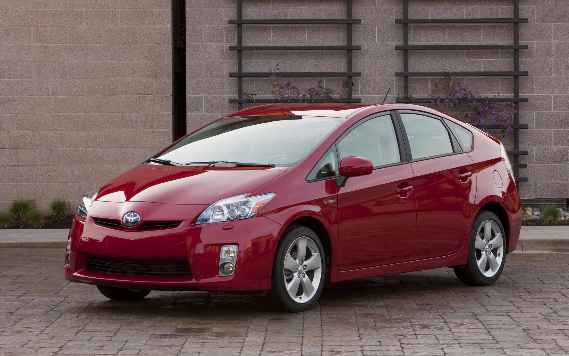 <p><strong>Toyota Prius, 3rd generation (2010-2015)</strong></p>