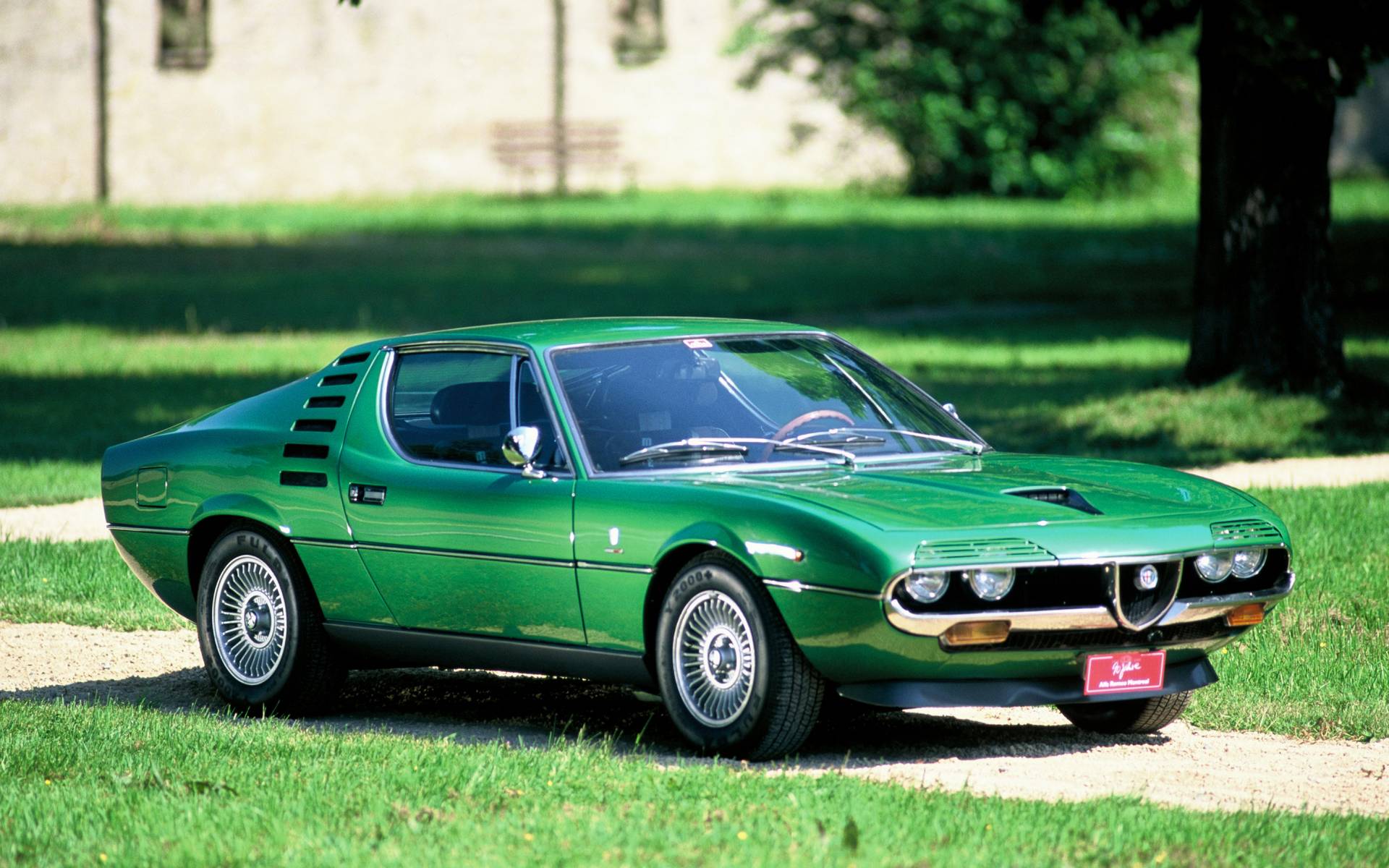 424744 L Alfa Romeo Montreal A 50 Ans ?1024x640