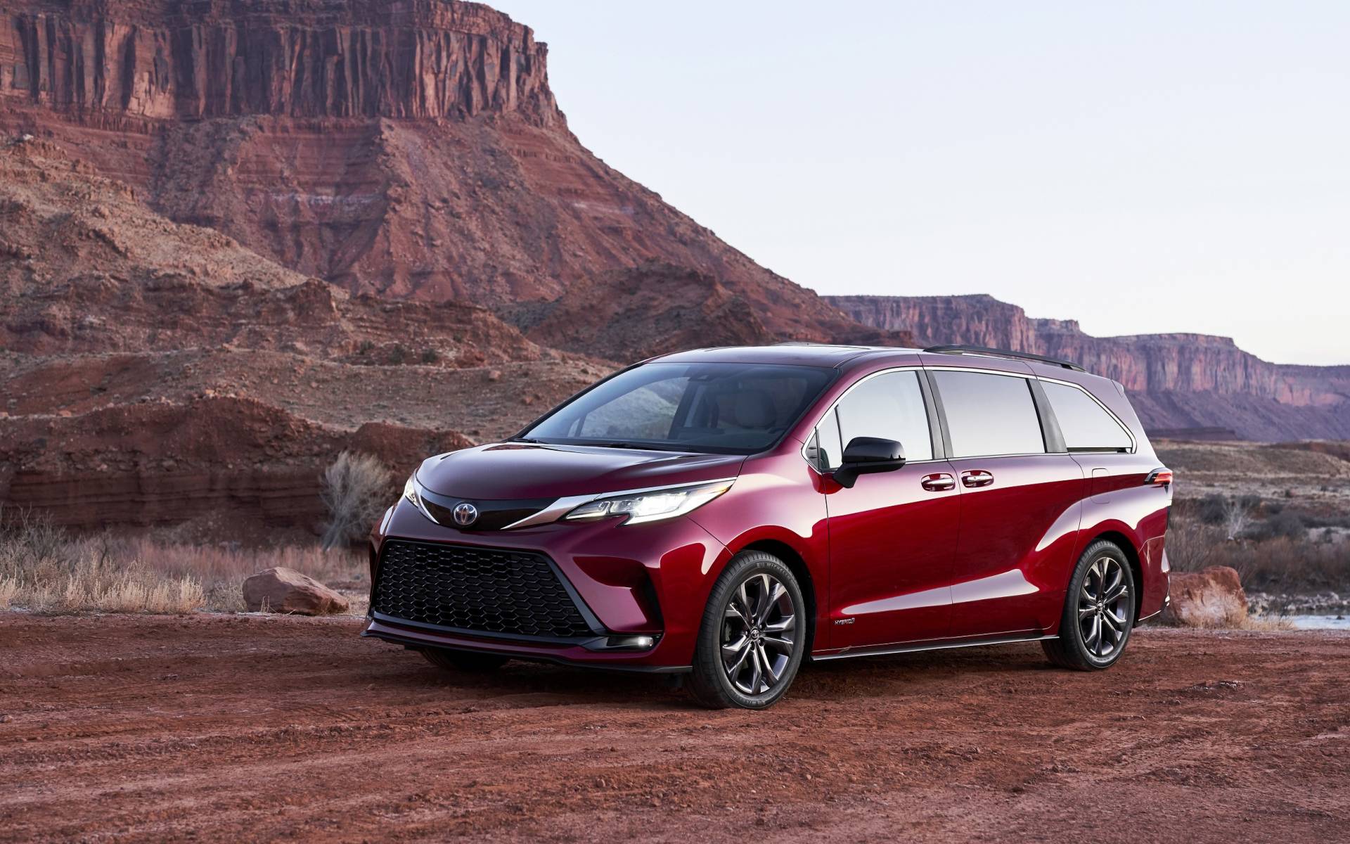 toyota sienna 2021