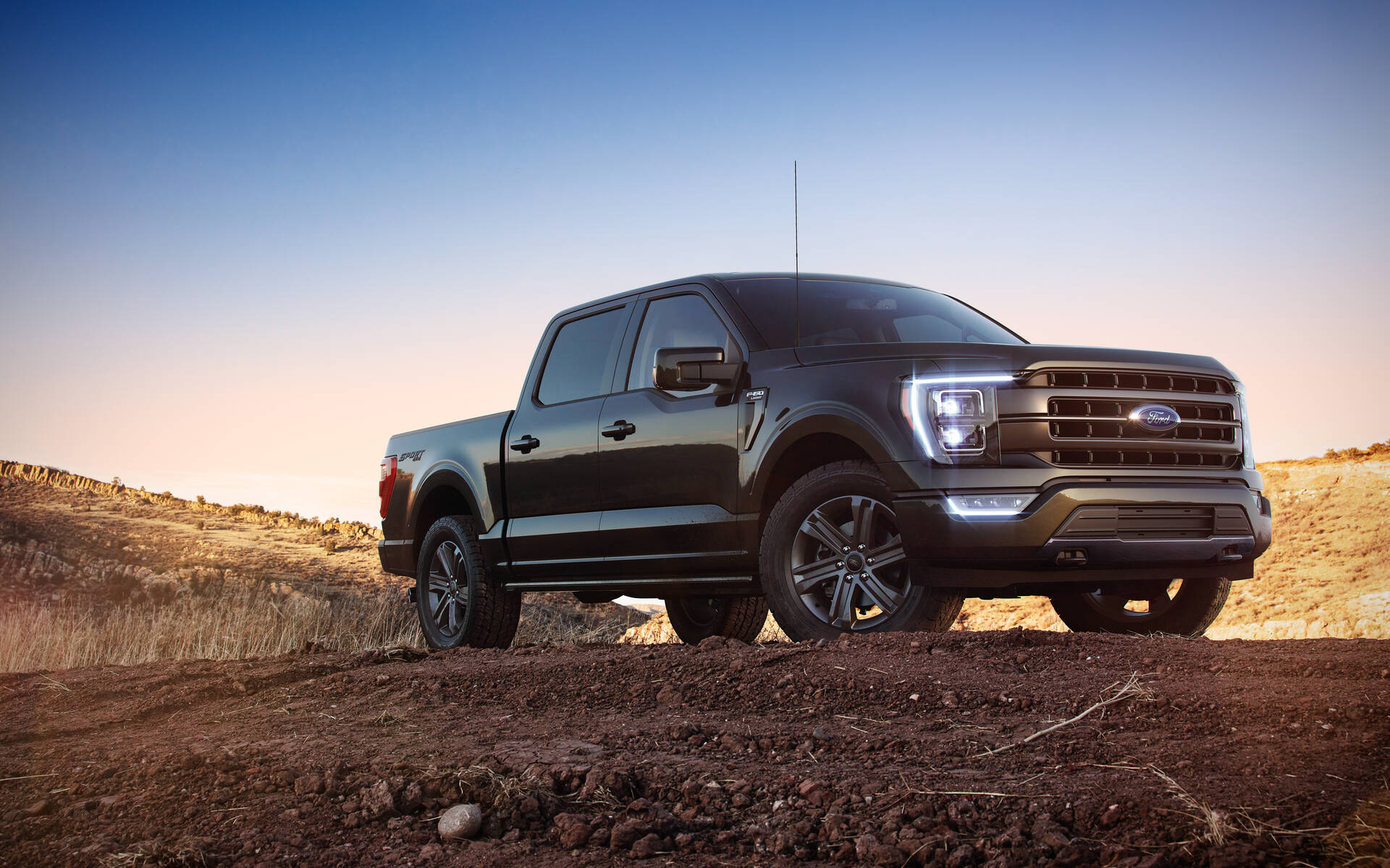 2021 Ford F150 Sleeper Seats