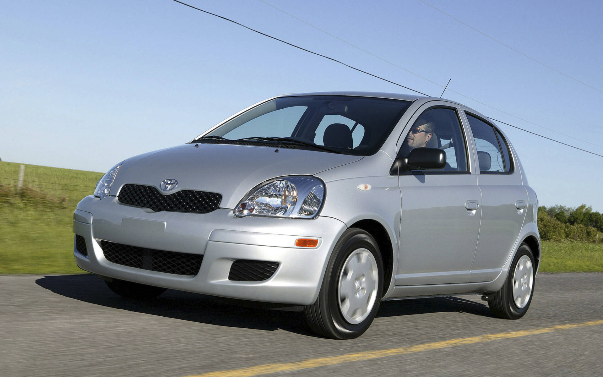 <p><strong>Toyota Echo Hatchback 2005</strong></p>