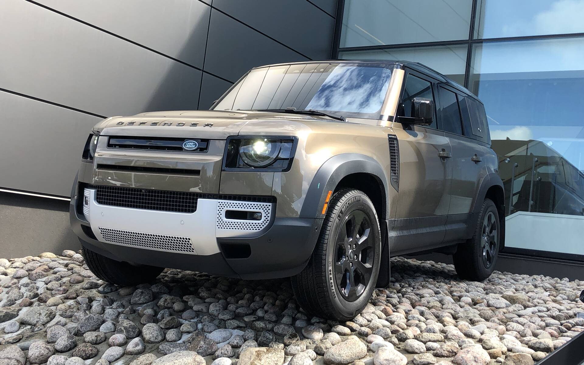 Land rover defender for store sale 2020