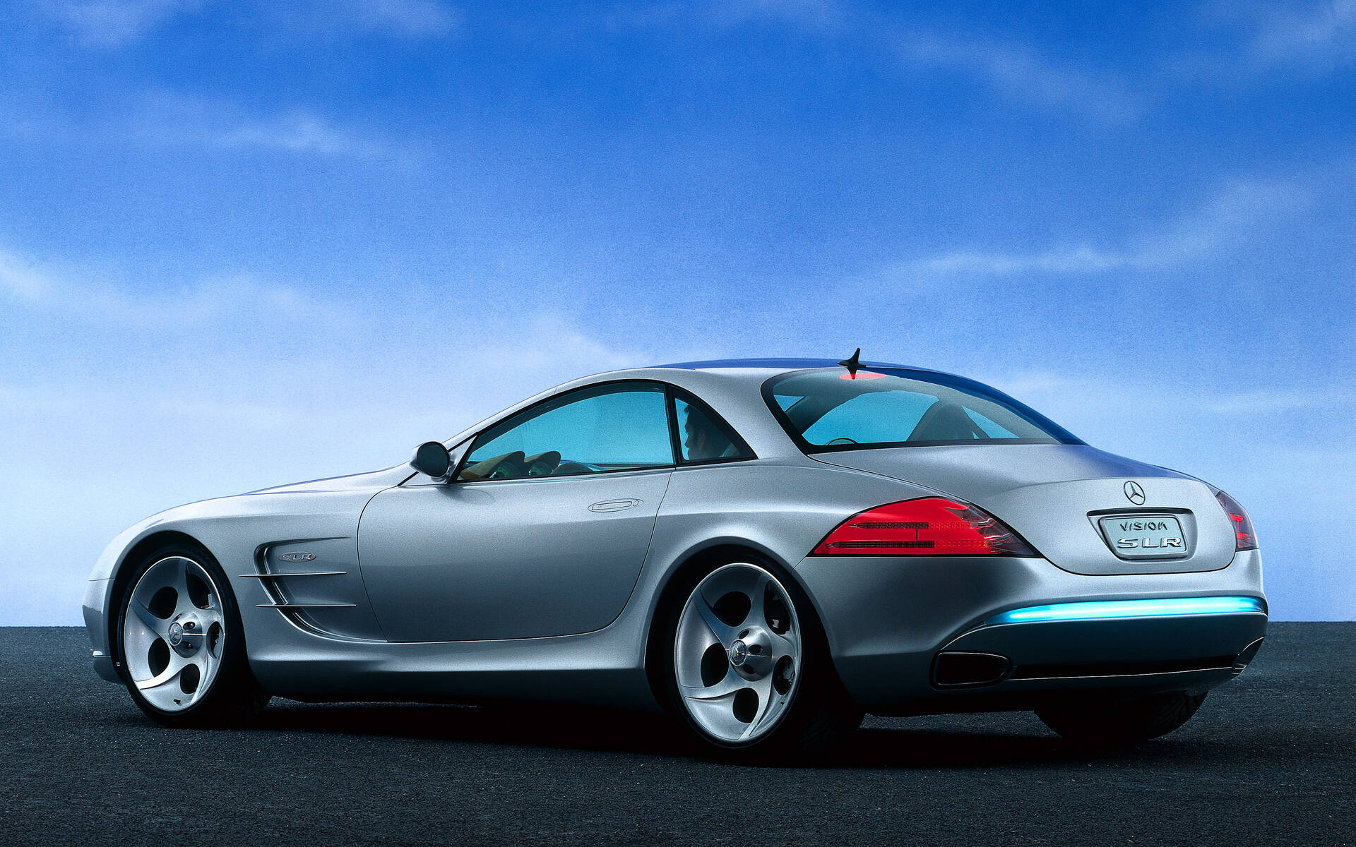 <p>Mercedes-Benz Vision SLR Concept 1999</p>