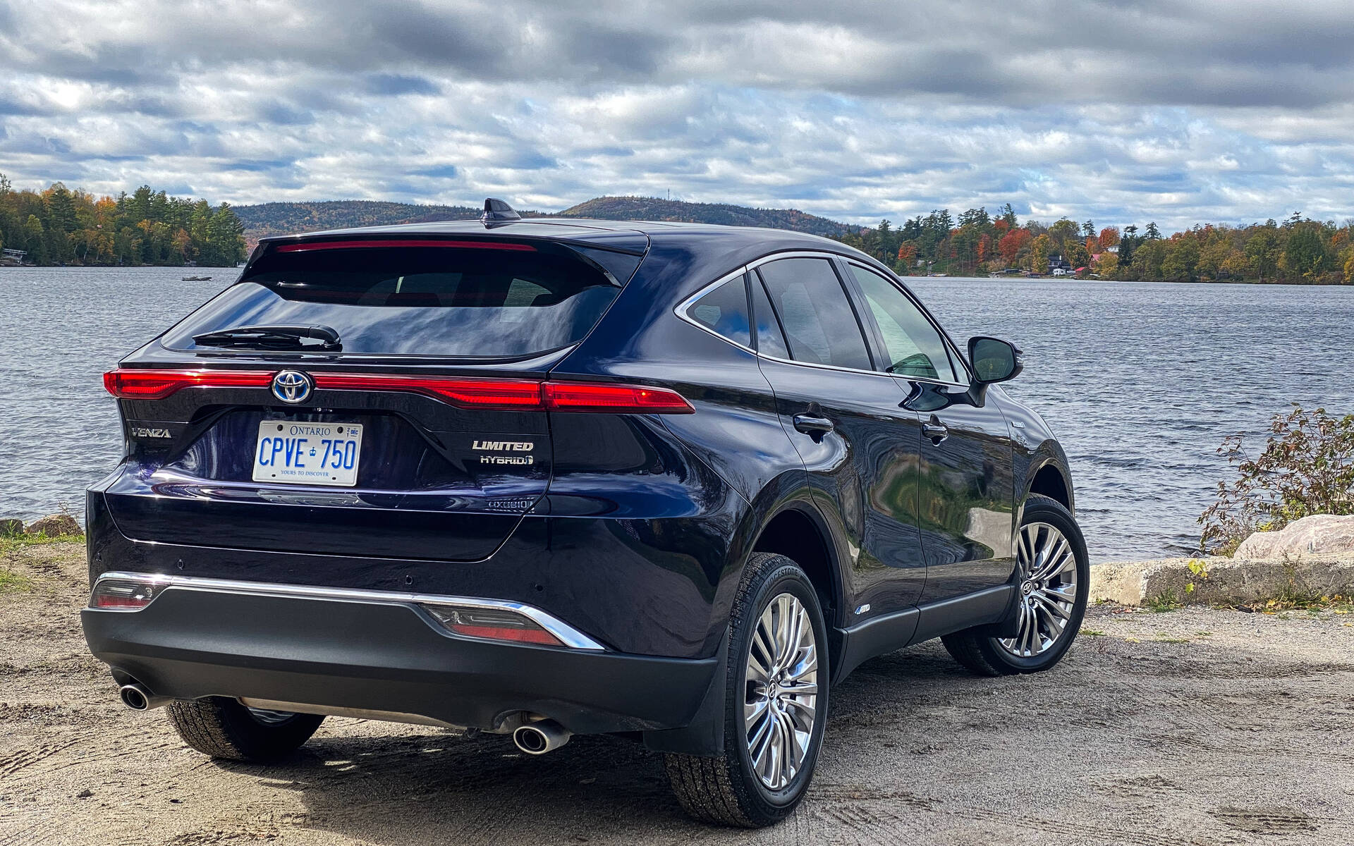 2021 Toyota Venza: From Large Camry to Halo Product - 8/27