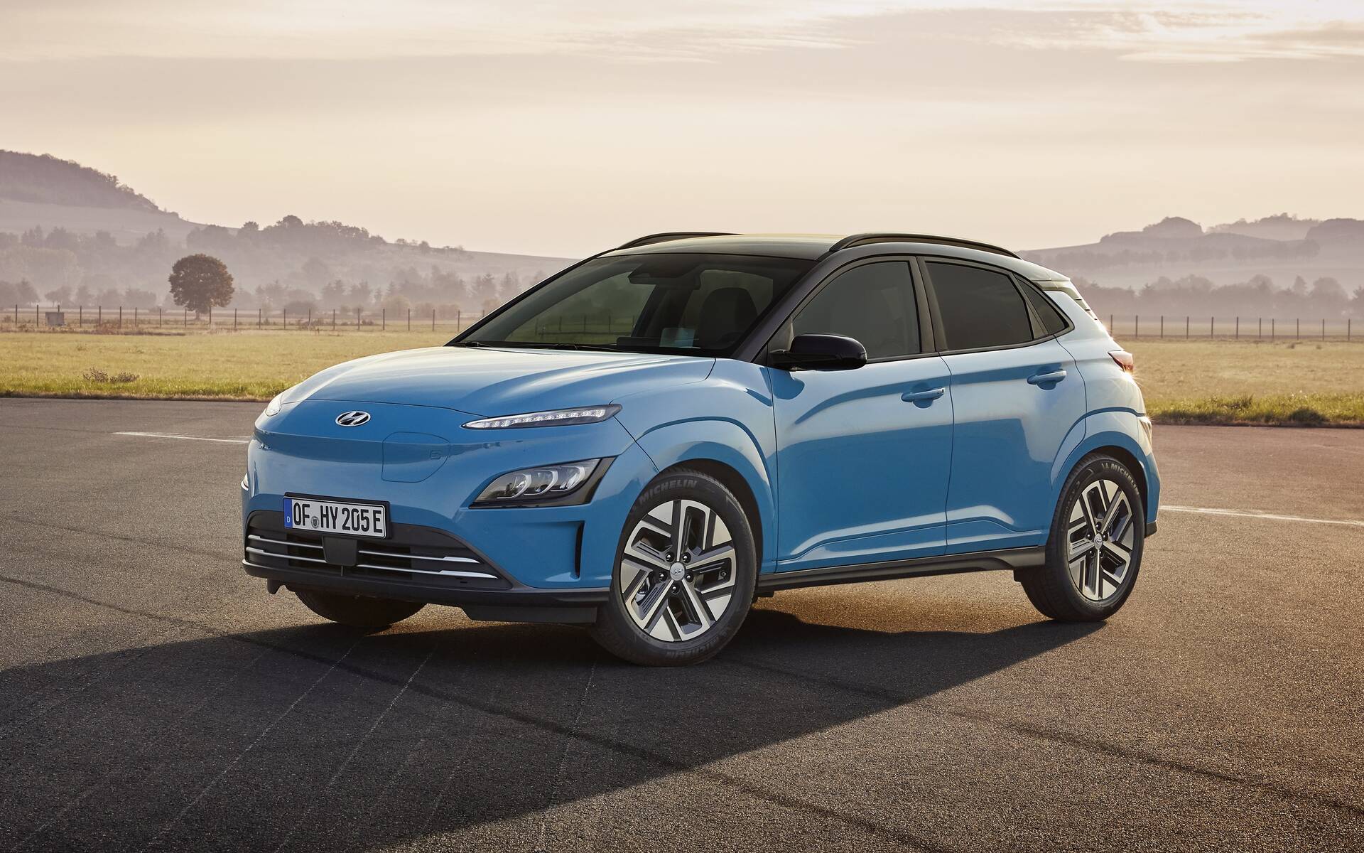 Hyundai Shows Off New look 20 Kona Electric   The Car Guide