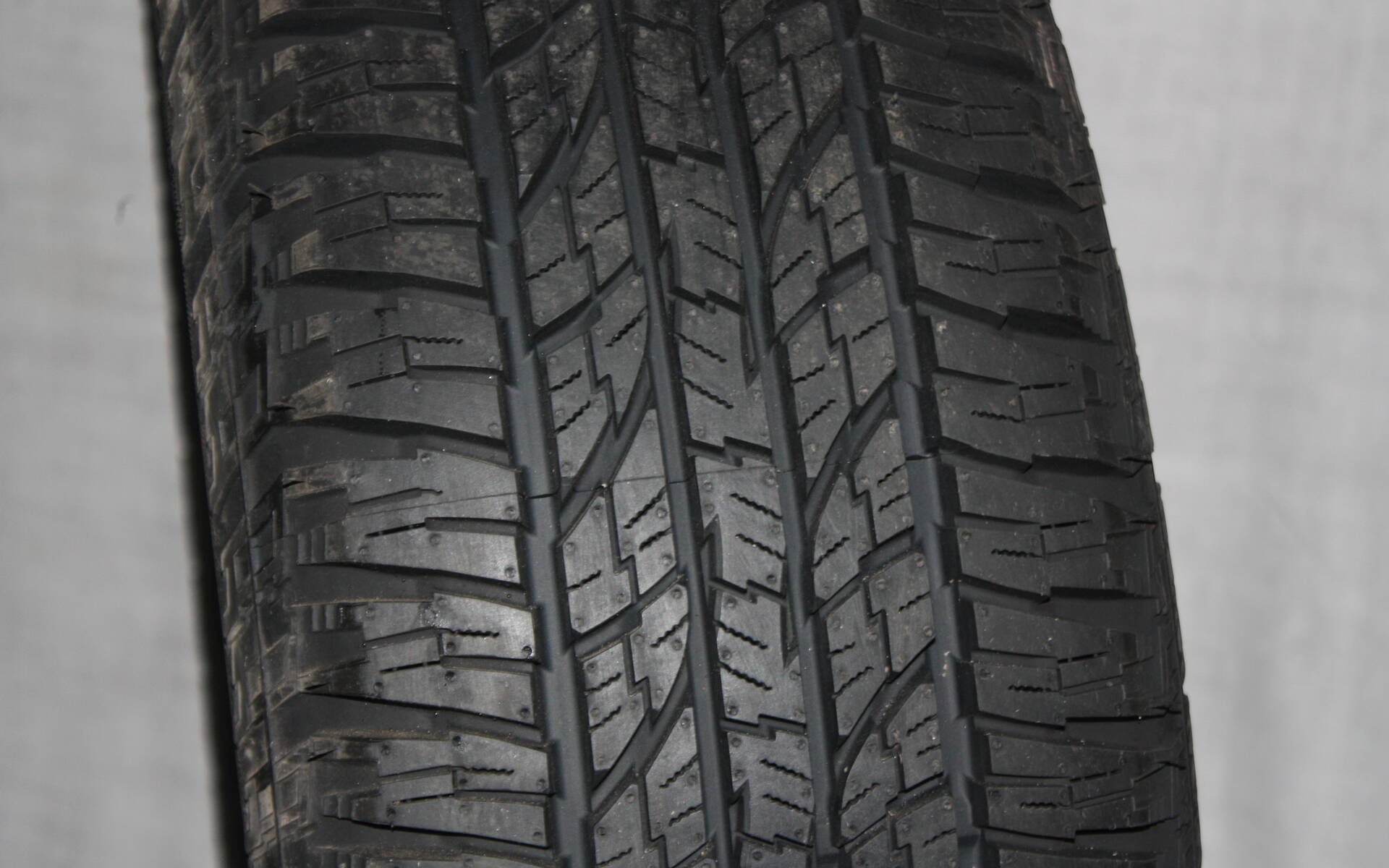 Classement uniforme de qualité des pneus (UTQG)