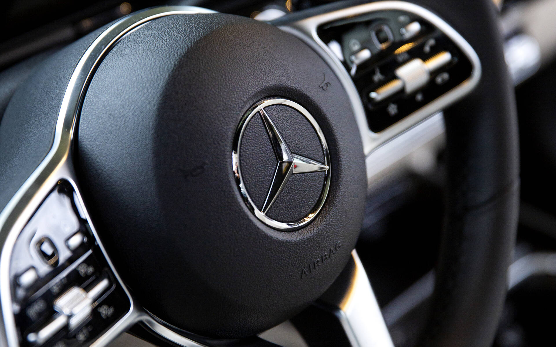 <p>Mercedes-Benz GLA 2021</p>