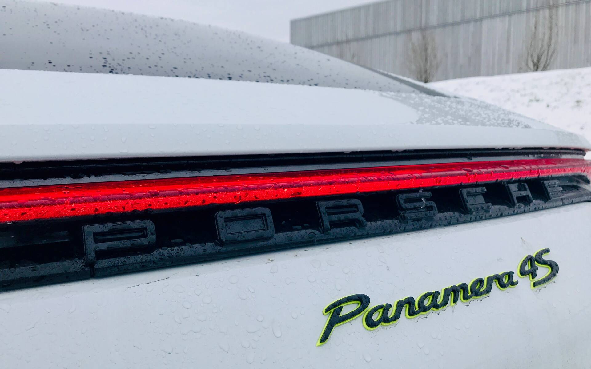 <p>Porsche Panamera 4S e-hybrid 2021</p>
