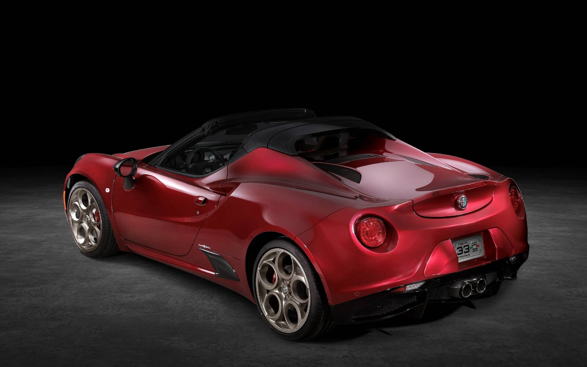 Alfa Romeo 4C Bows Out With Tribute to Iconic 33 Stradale - Car