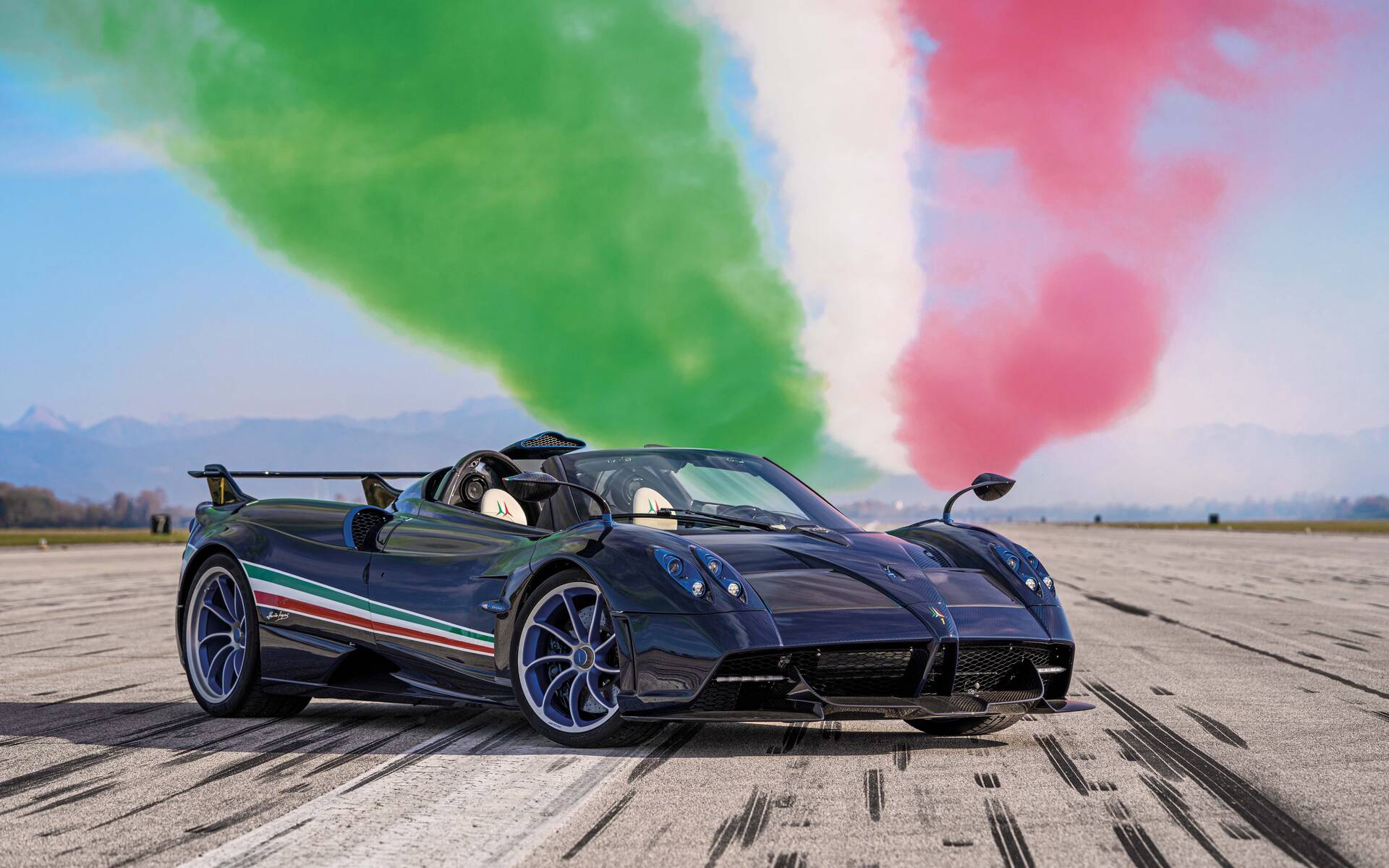 Pagani Huayra Tricolore 829 Horsepower for 8.6 Million