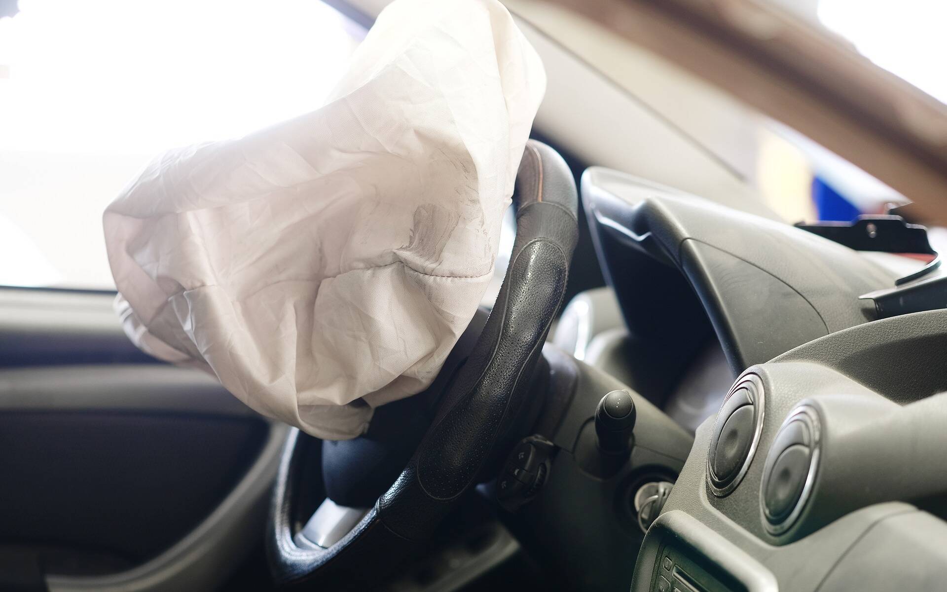 640,000 GM, Ford Vehicles With Faulty Airbags Recalled in Canada - The Car  Guide