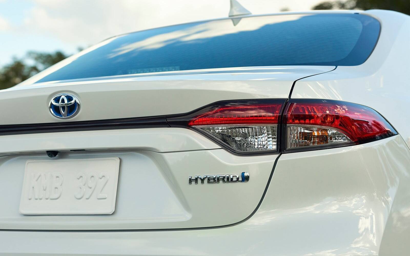 <p>Toyota Corolla Hybrid 2020</p>