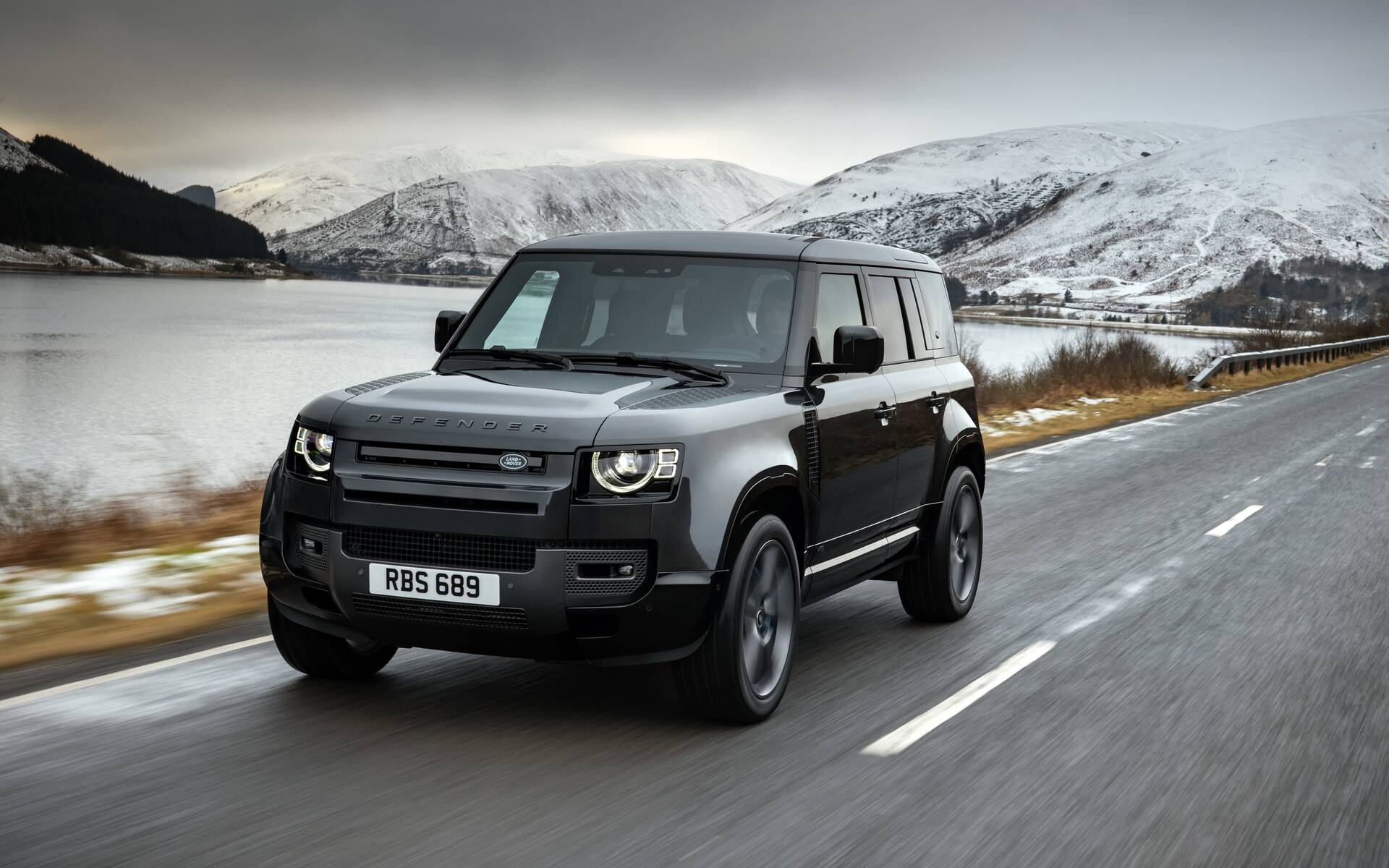 2022 Land Rover Defender Gains 518-Horsepower V8 - The Car Guide