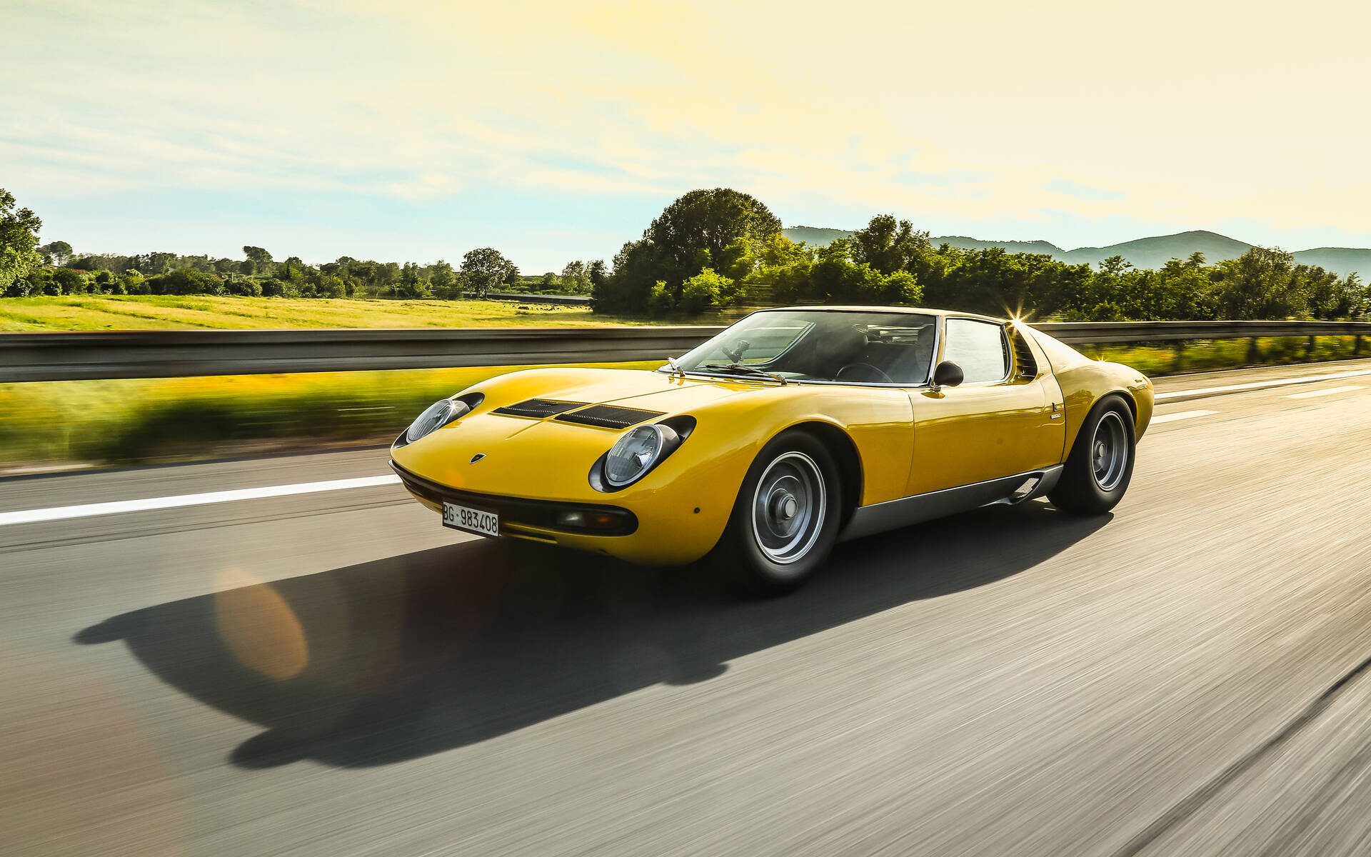 The Sublime Lamborghini Miura Sv Just Turned 50 The Car Guide