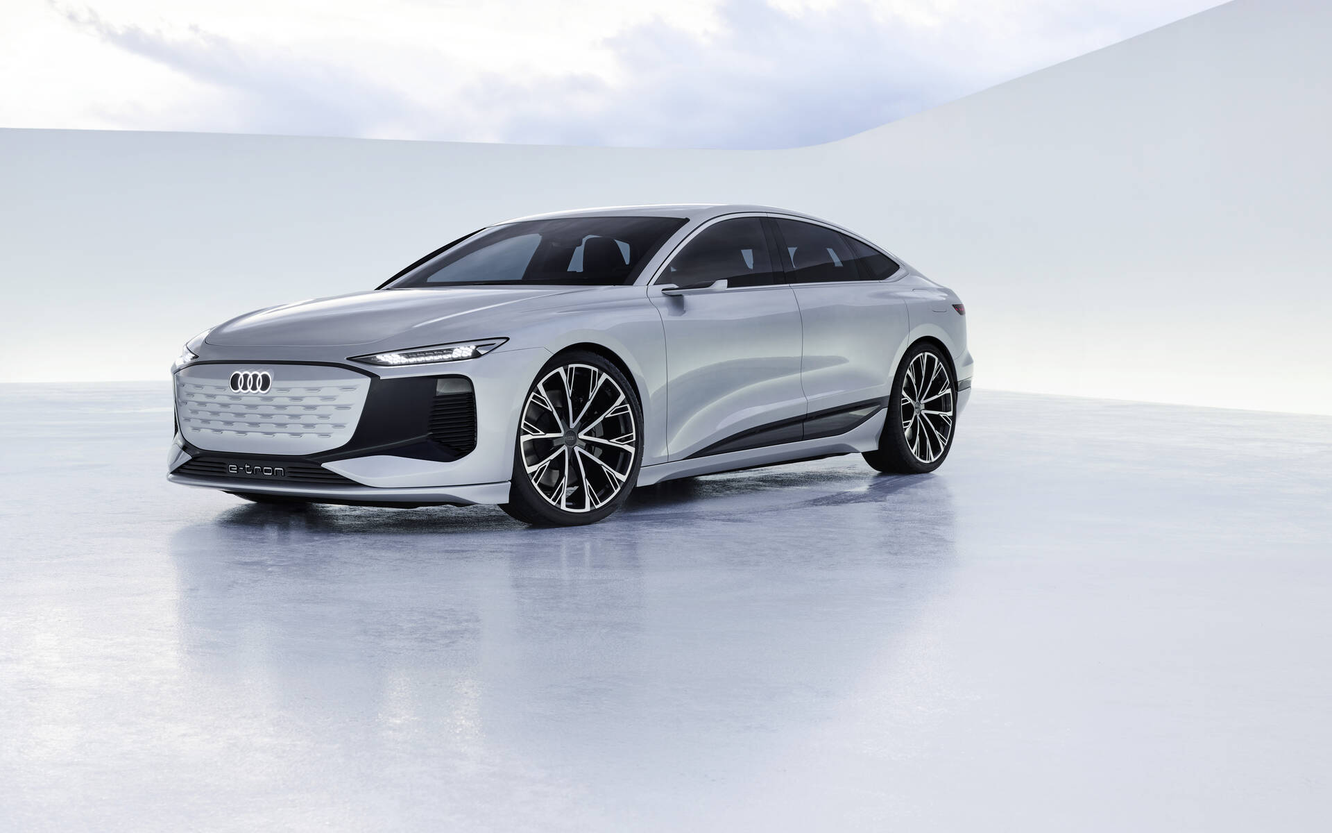 <p>Audi A6 e-tron Concept</p>