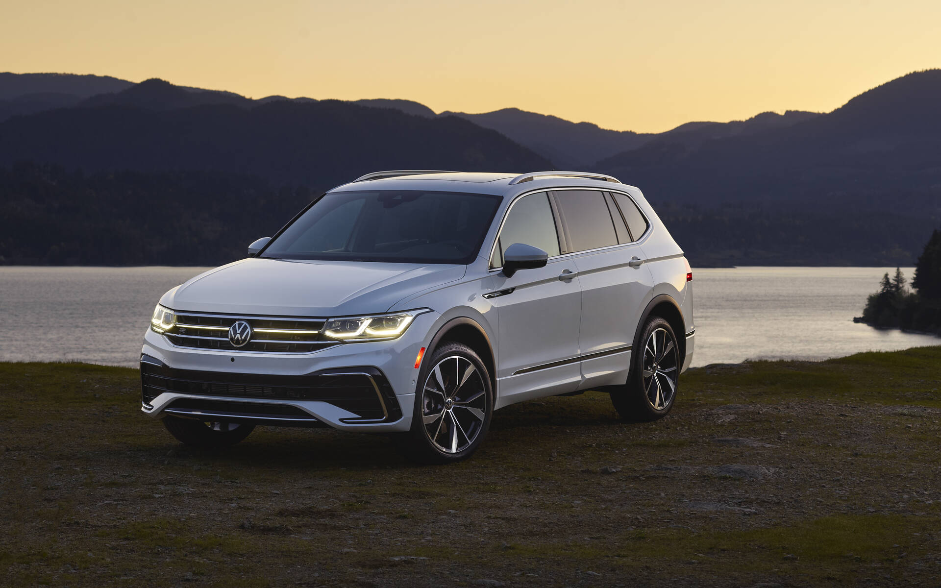 Refreshed 2022 Volkswagen Tiguan Finally Shows Its Face The Car Guide
