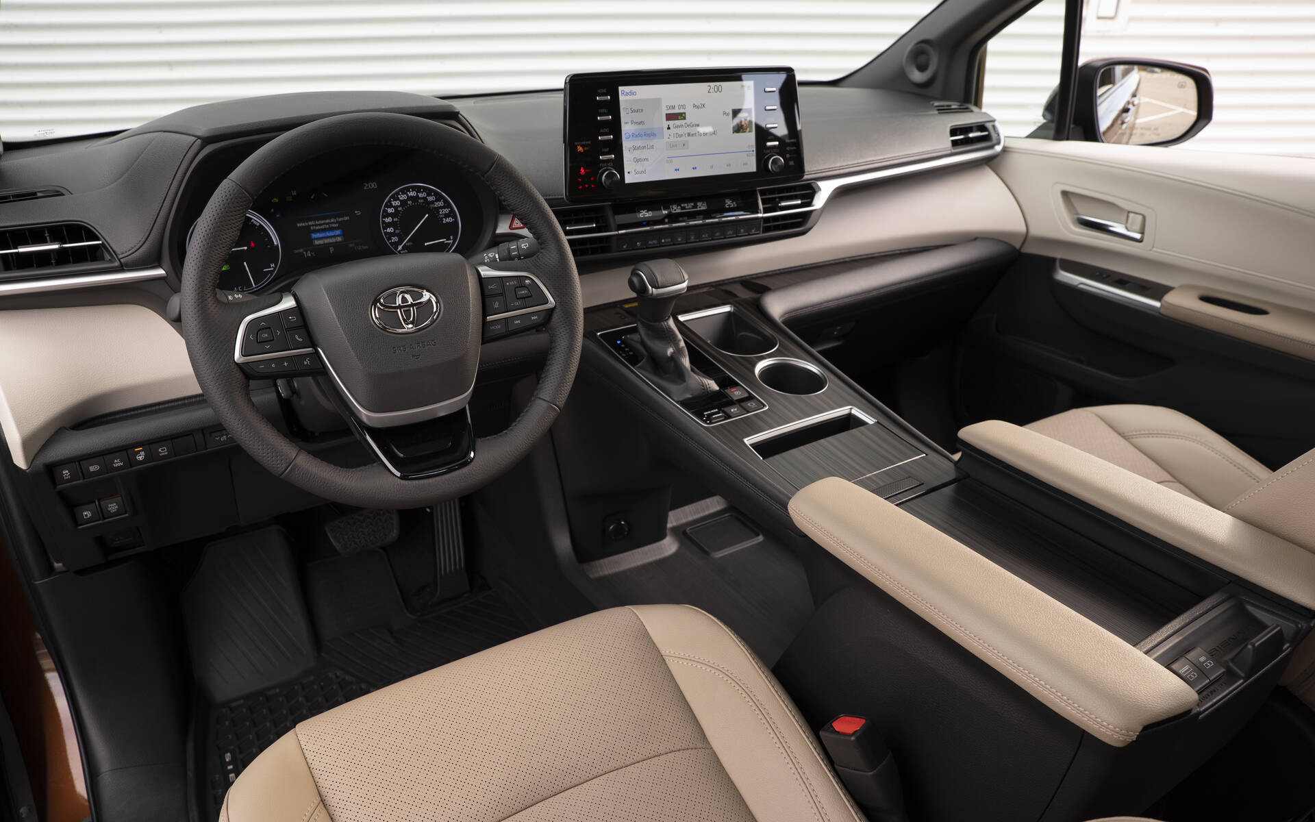 Toyota Sienna 2021 XLE hybride - Tableau de bord | Ste-Foy Toyota