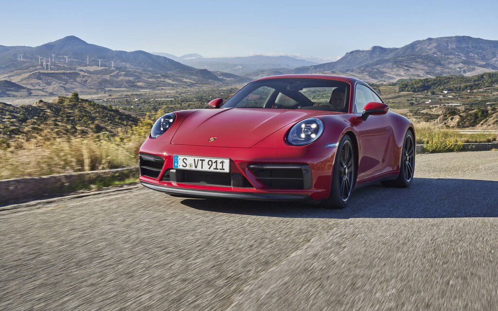 2022 Porsche 911 GTS Gets 473 Hp, Lightweight Package - The Car Guide